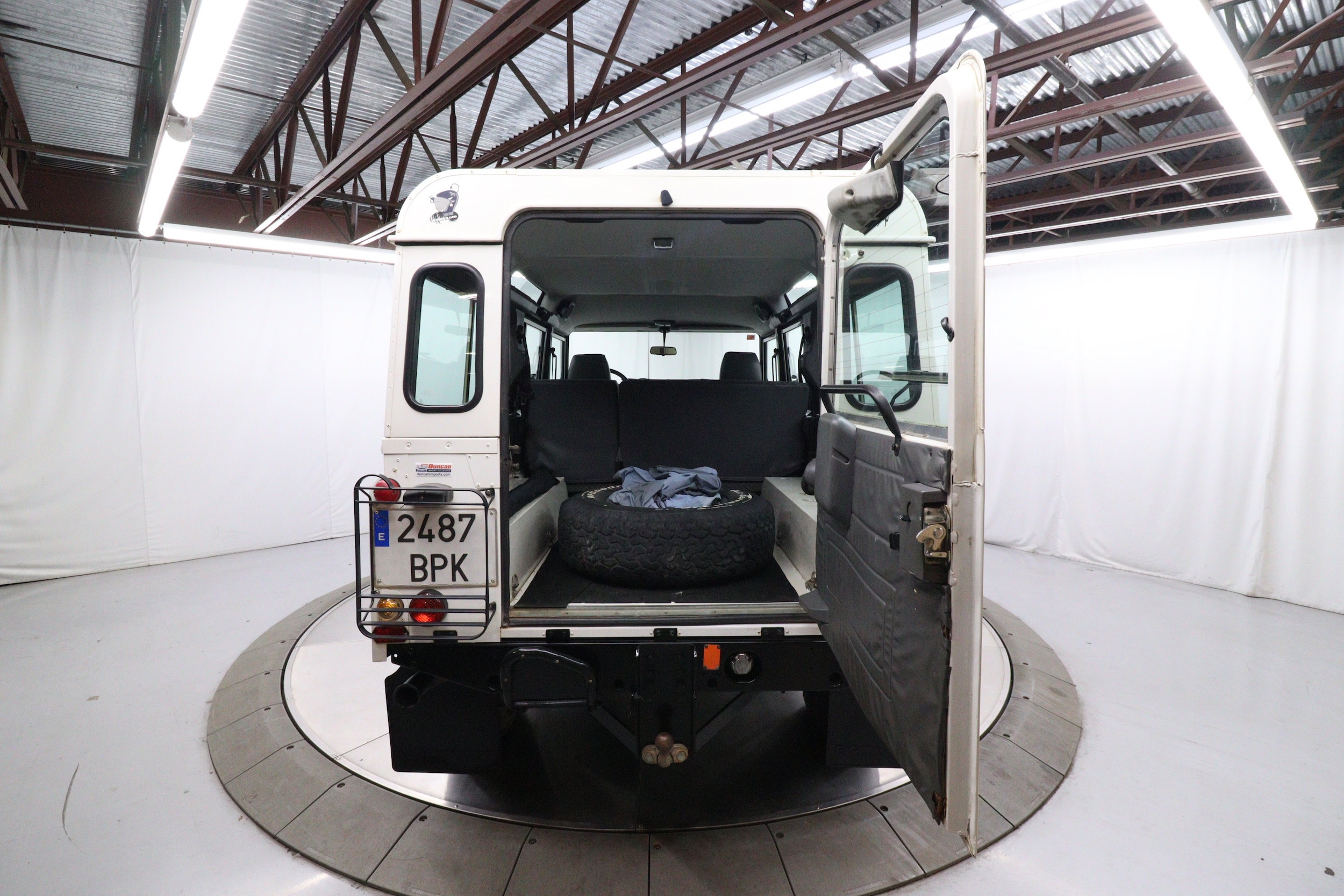 2001 Land Rover Defender 29