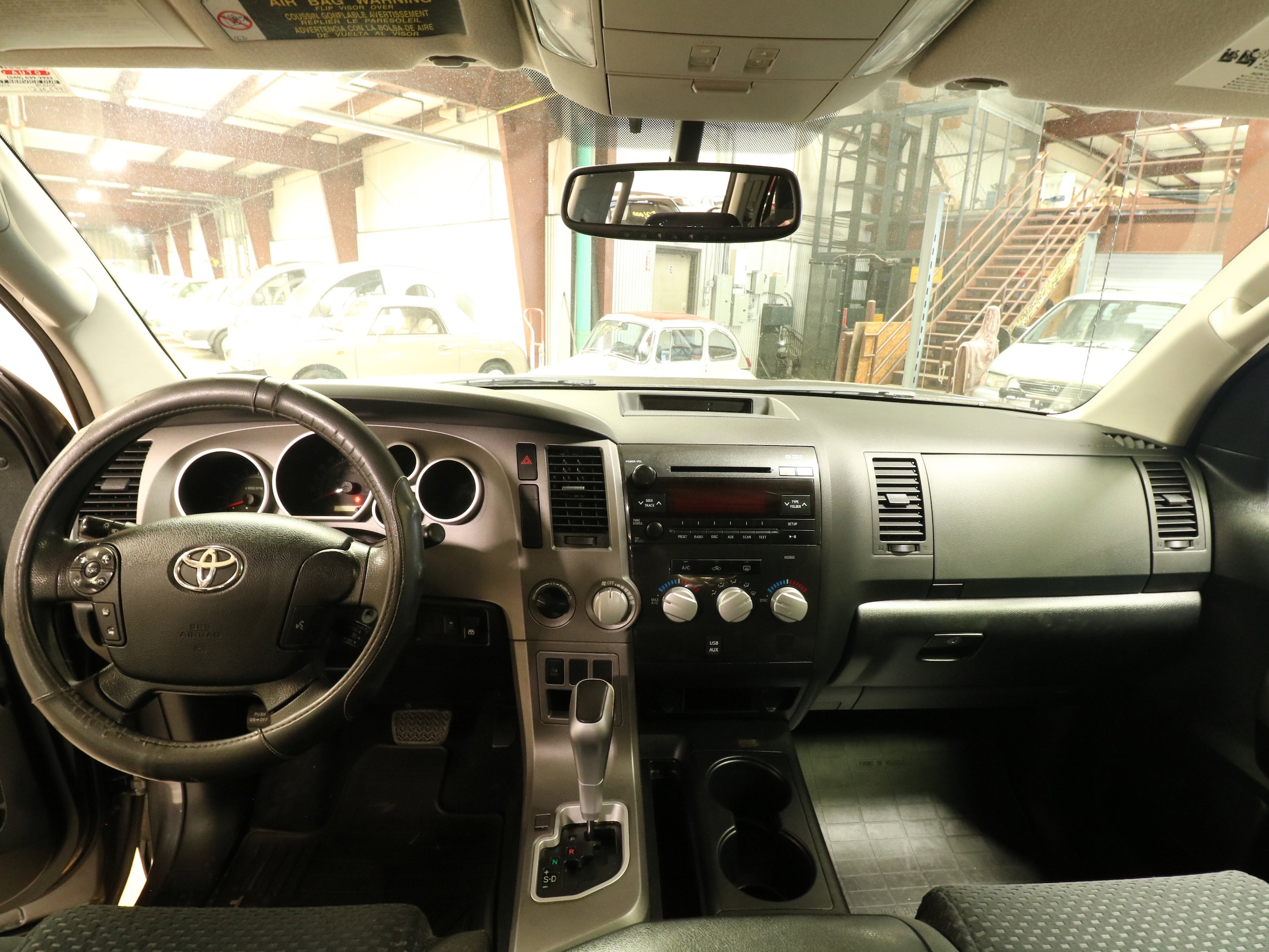 2012 Toyota Tundra 4WD Truck 11