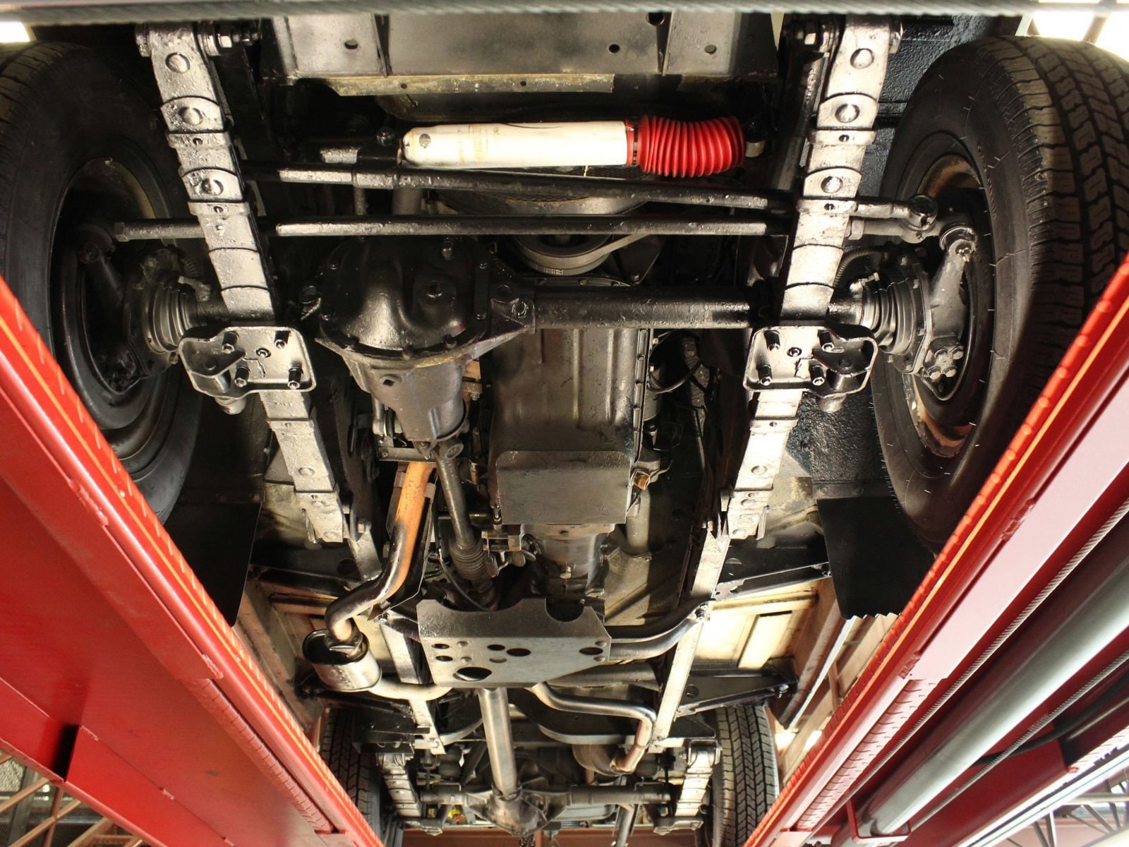 1975 Mitsubishi Jeep 36