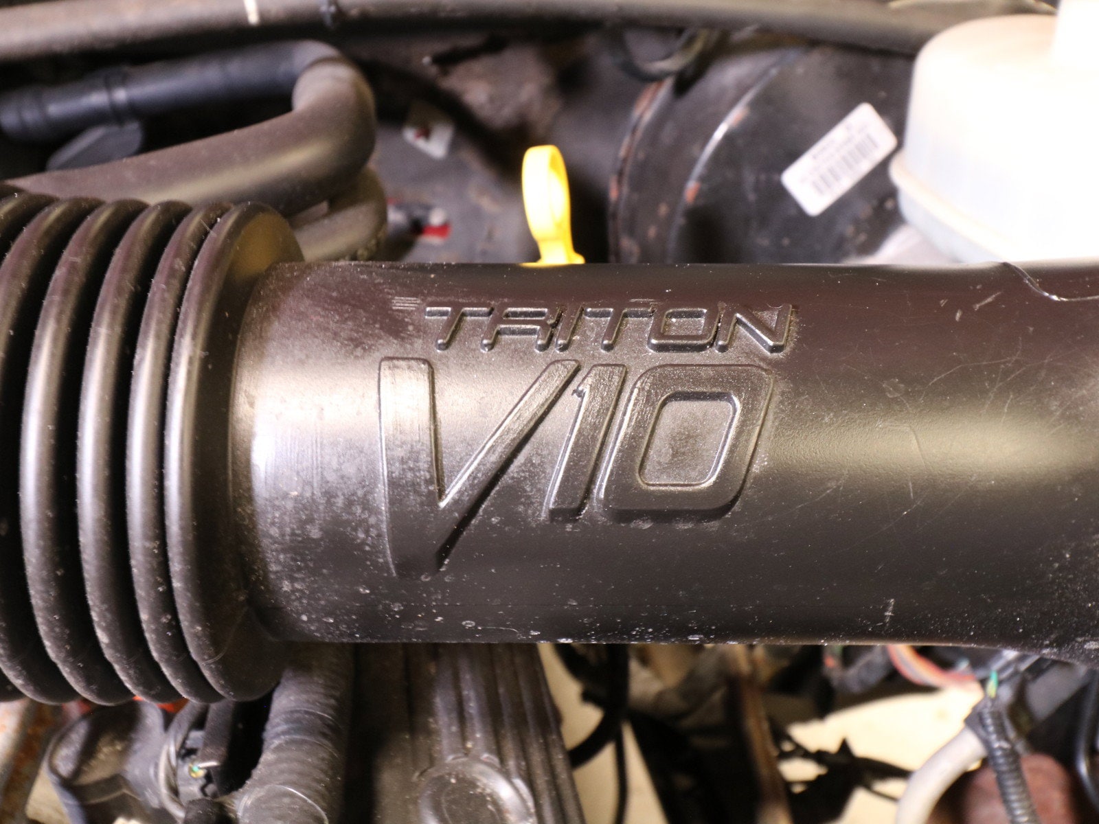 2005 Ford Excursion 27
