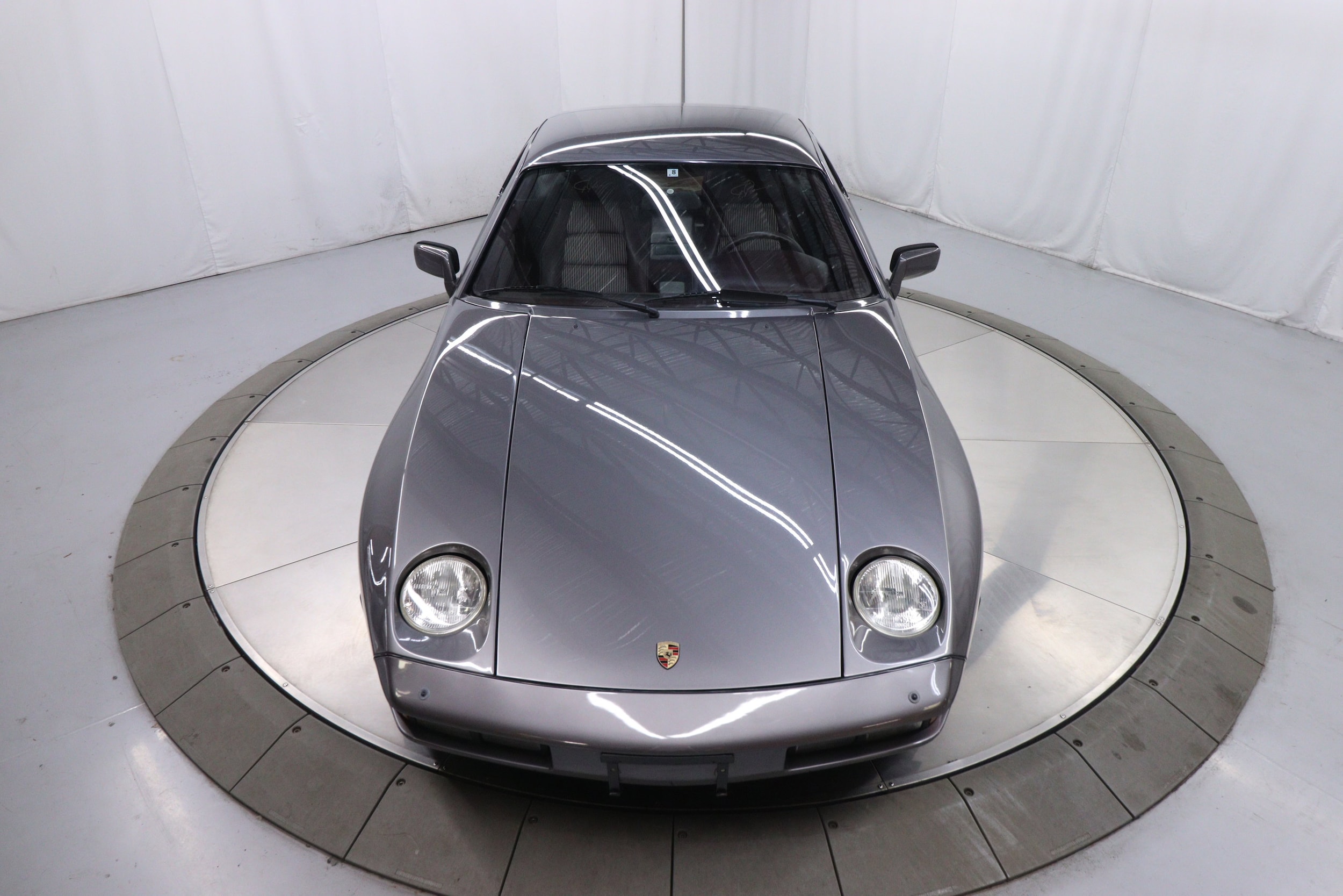 1982 Porsche 928 42