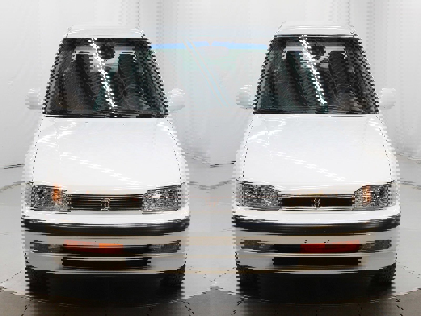 1993 Honda Accord LX photo 2