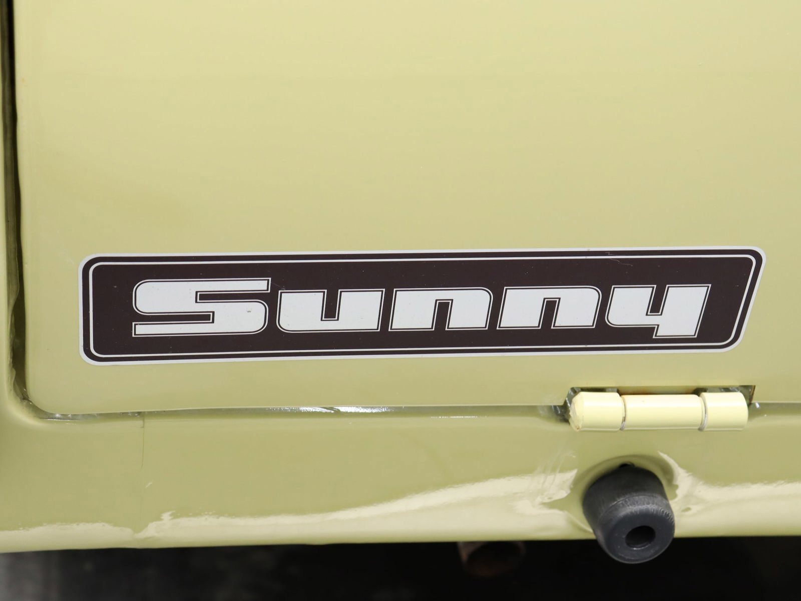 1993 Nissan Sunny 39