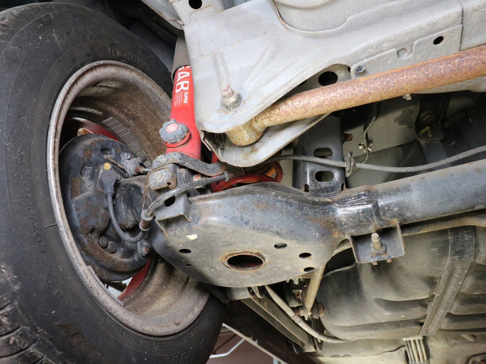 1998 Nissan March 36