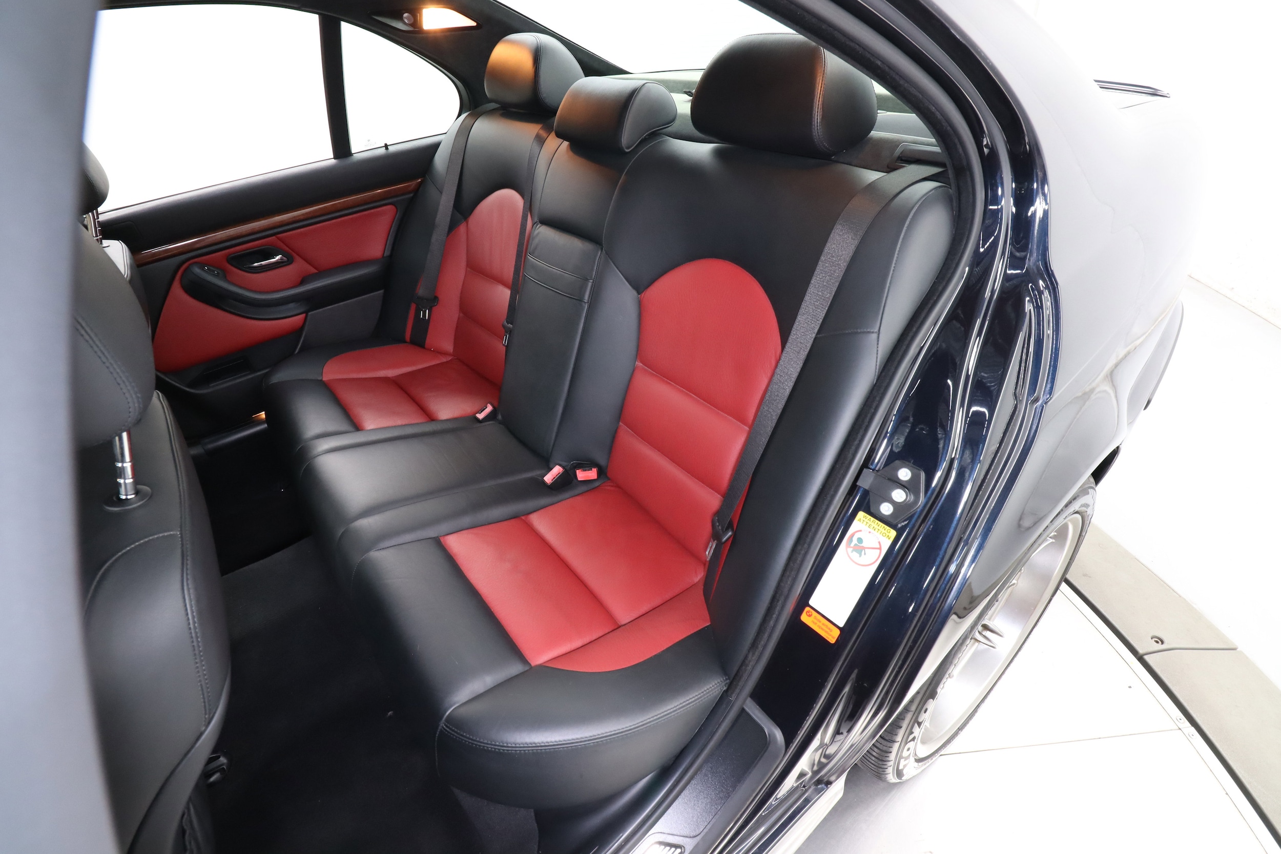 2001 BMW M5 21