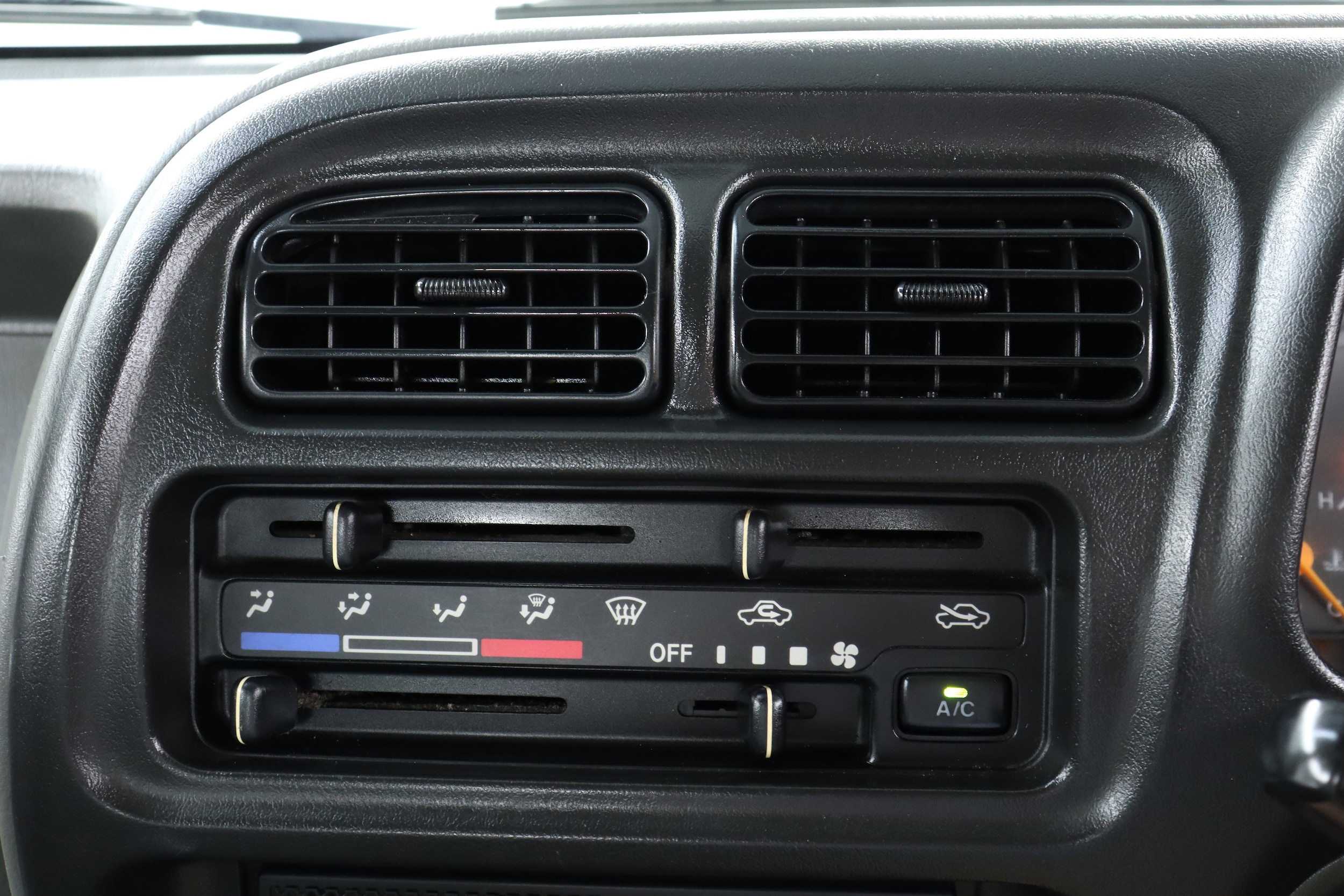 1999 Suzuki Carry 11