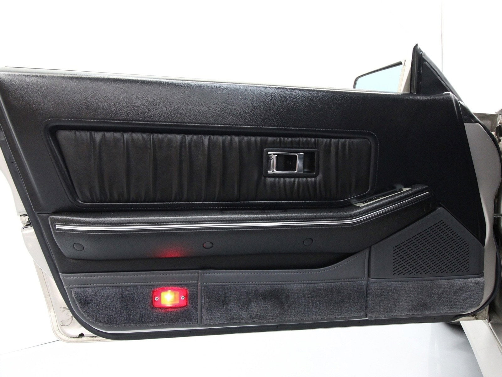 1986 Nissan 300ZX 19