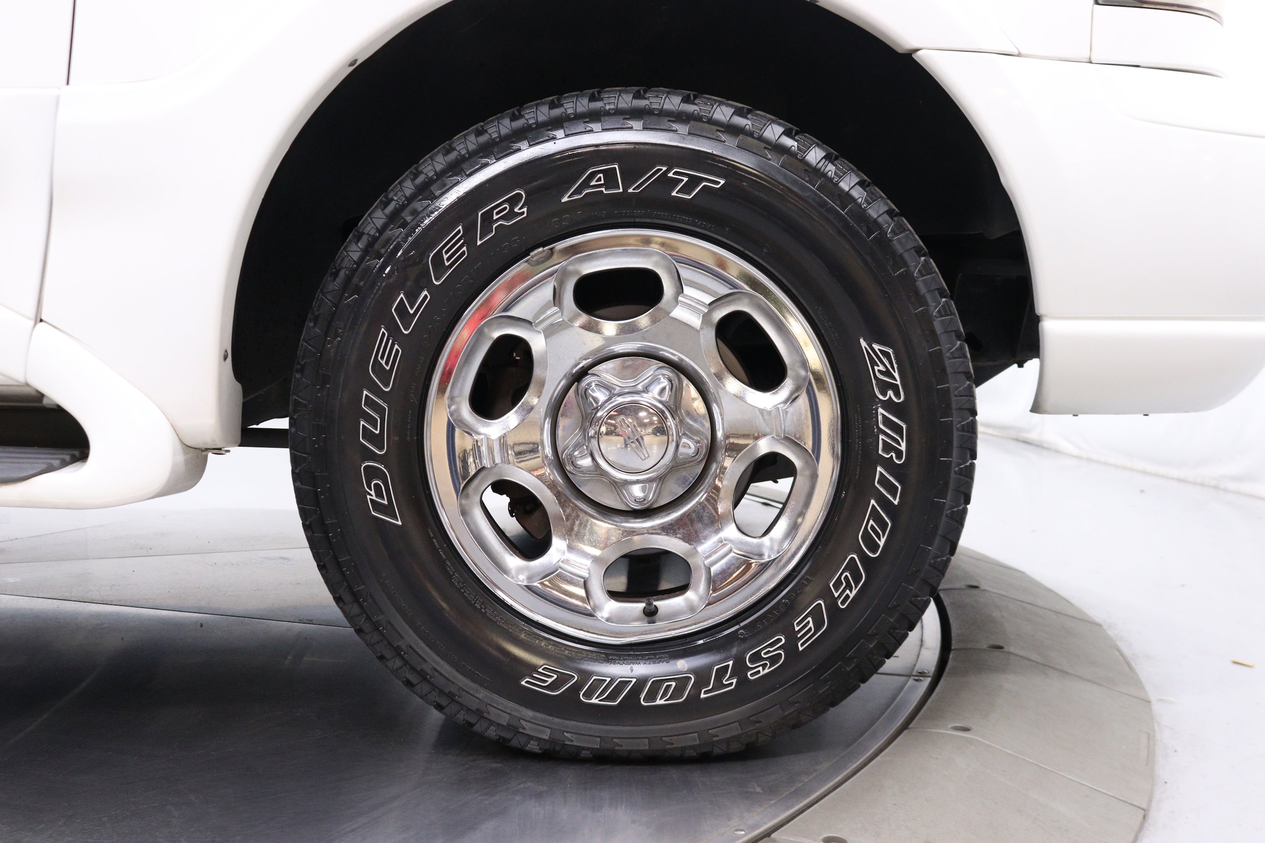 1998 Lincoln Navigator 31