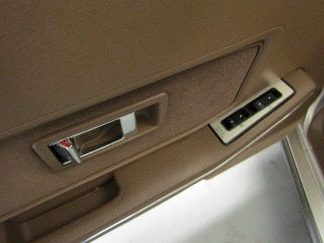 1987 Nissan 300ZX 23