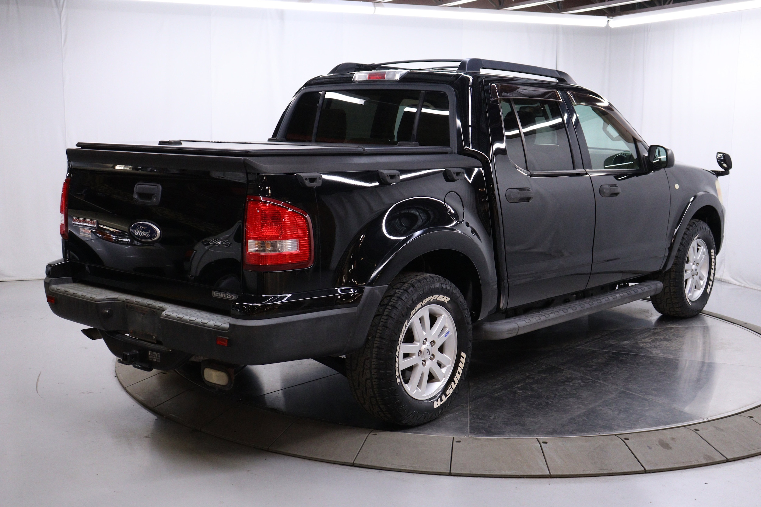 2010 Ford Explorer Sport Trac 9