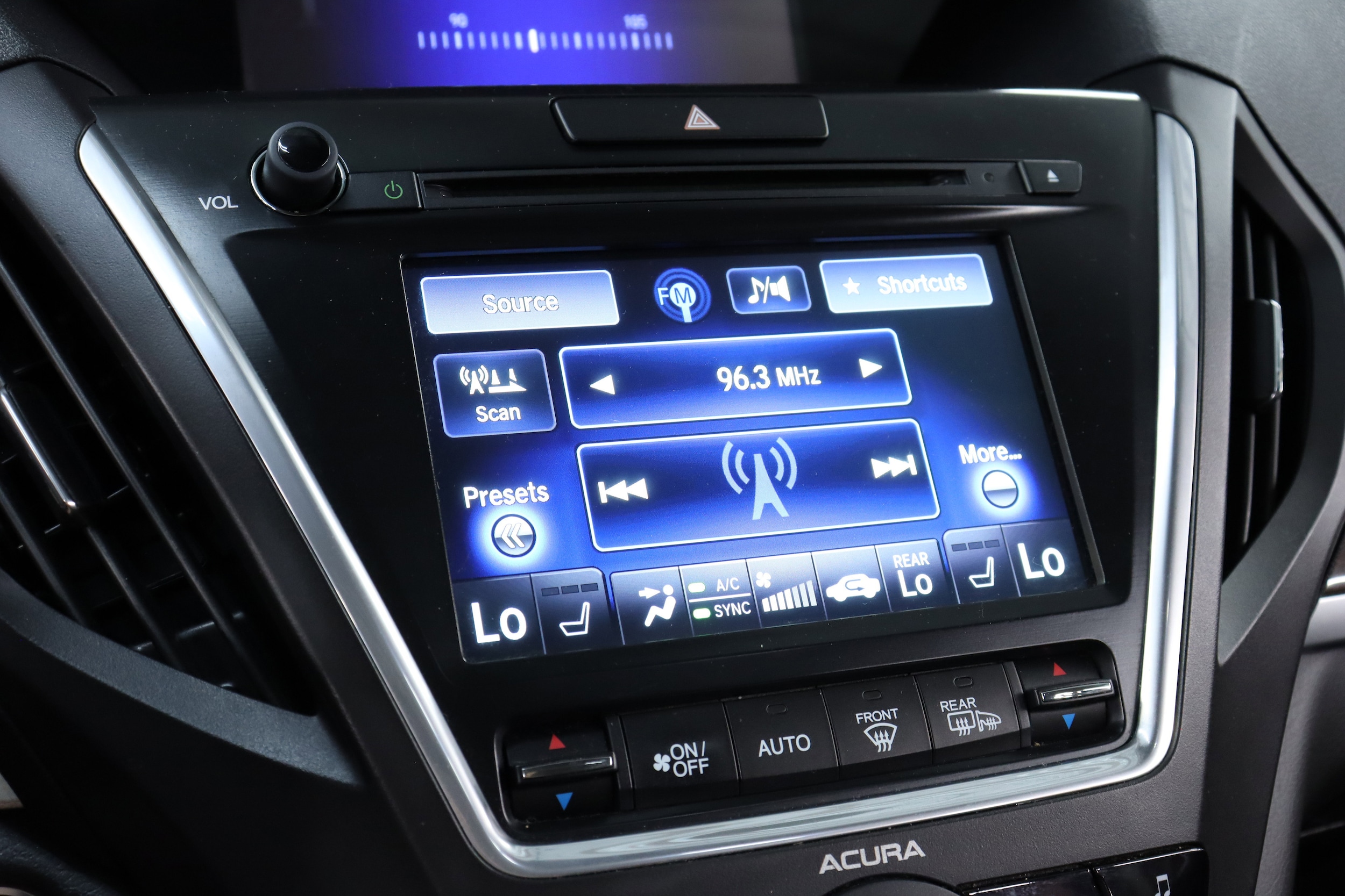 2017 Acura MDX 13