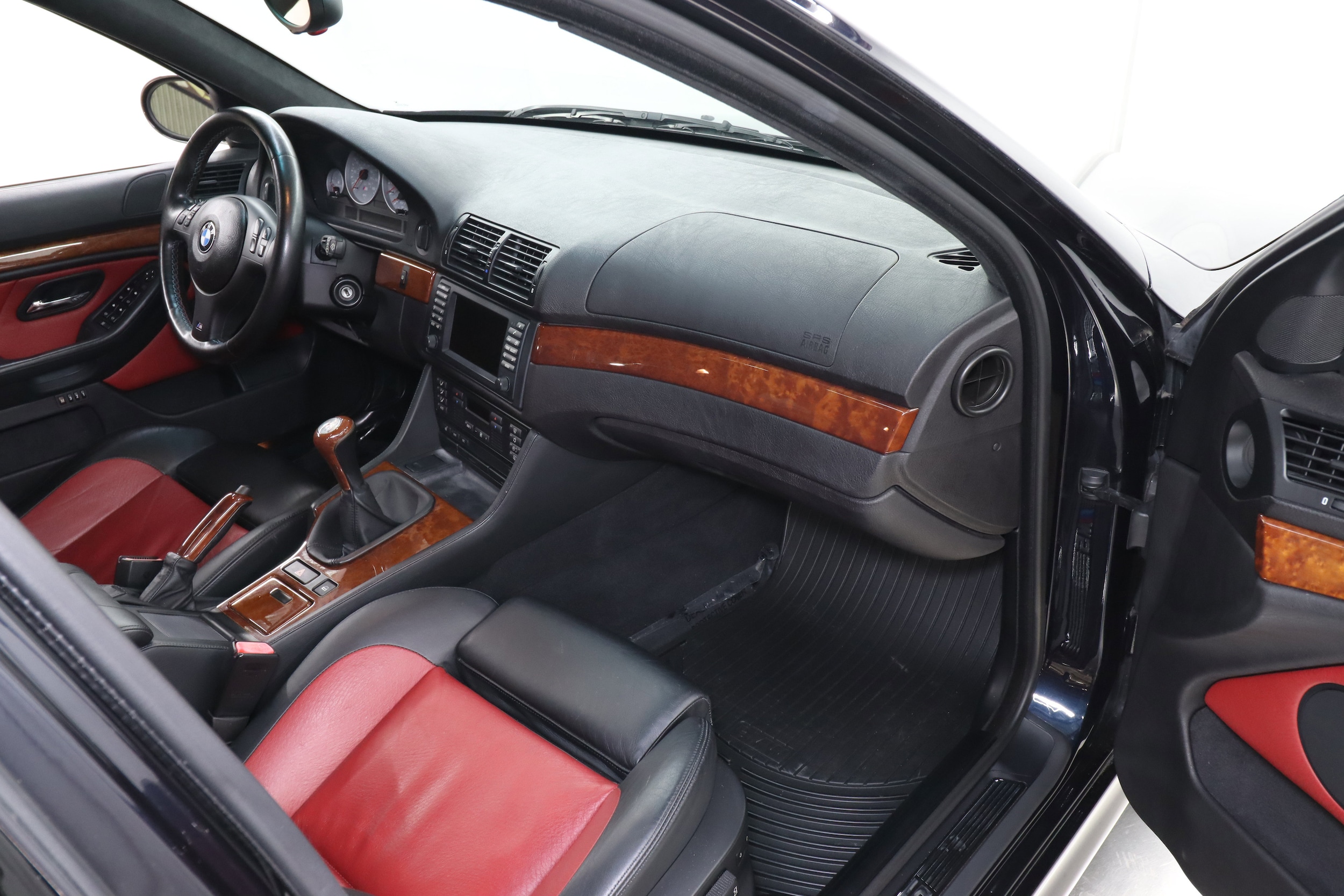 2001 BMW M5 18