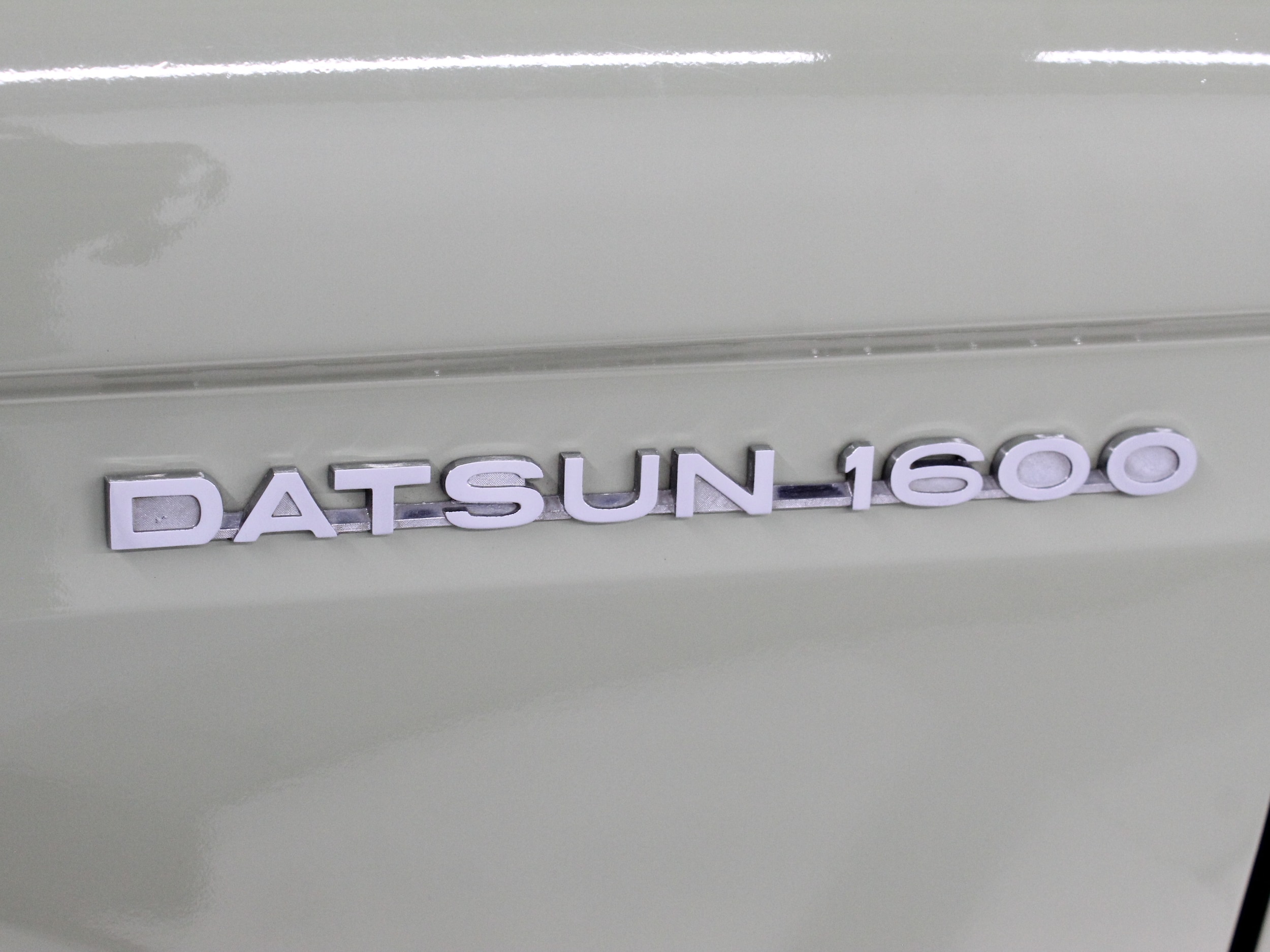 1971 Datsun 1600 39