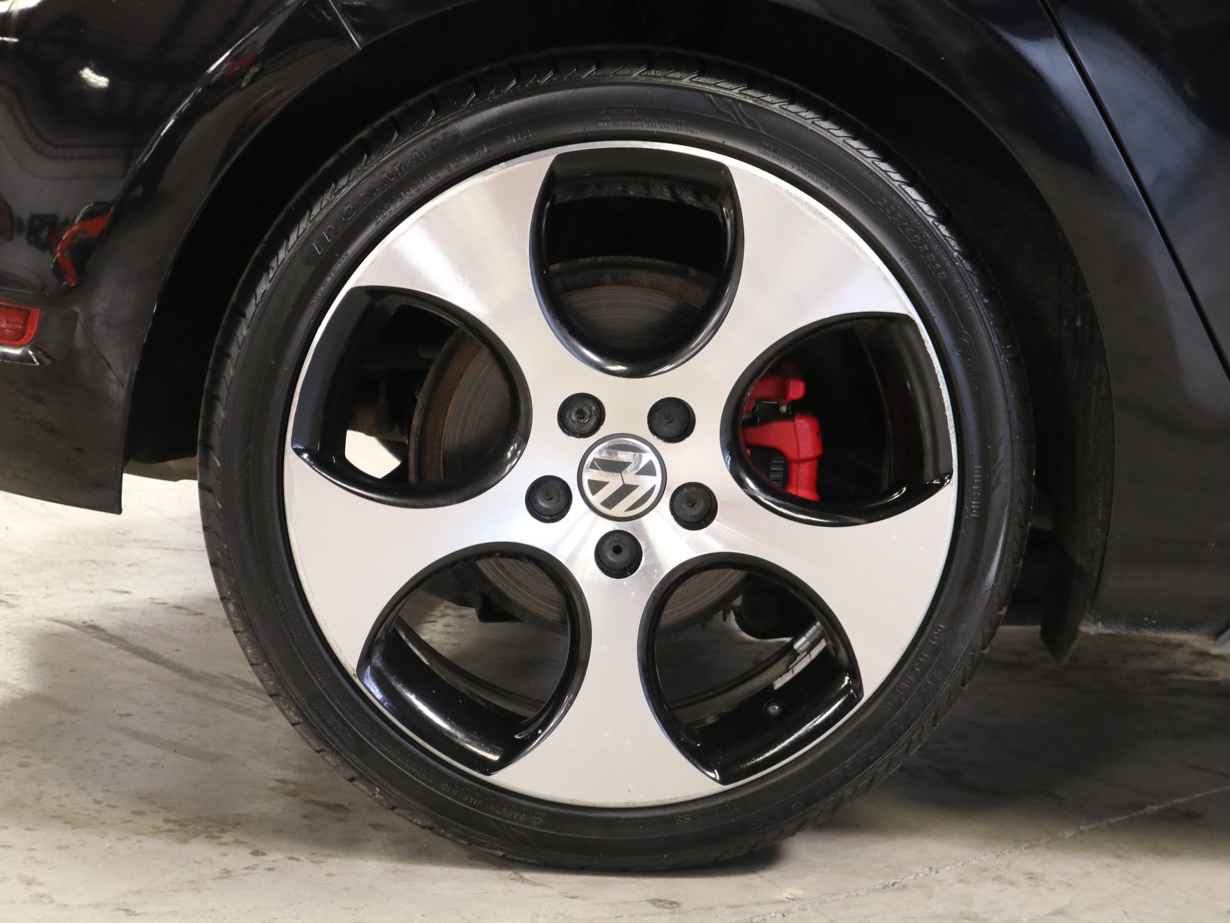 2012 Volkswagen GTI 31