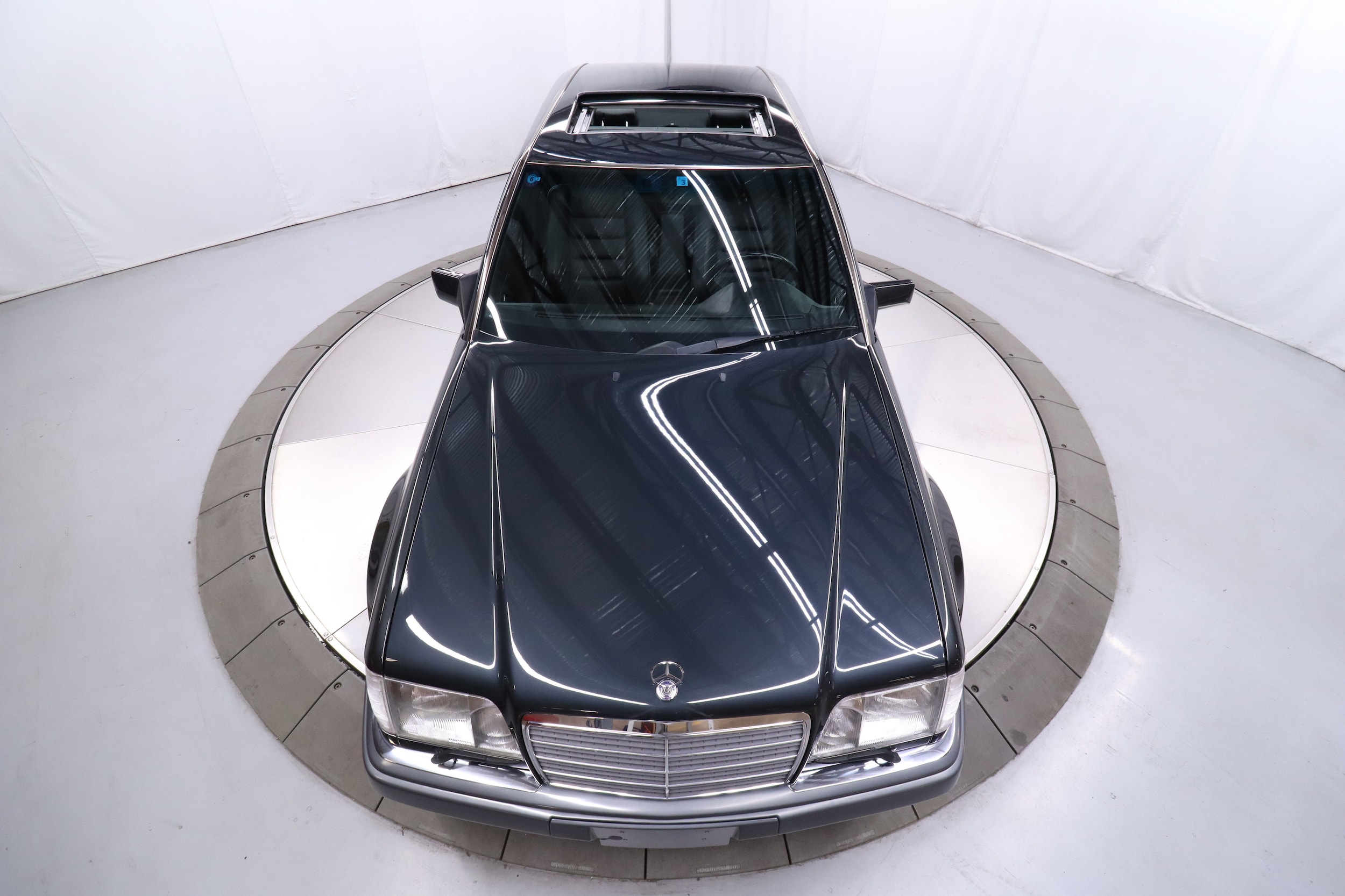 1994 Mercedes-Benz E500 53