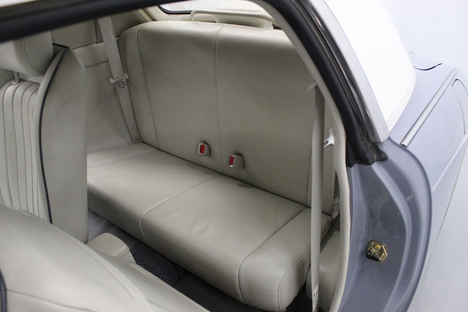 1991 Nissan Figaro 29