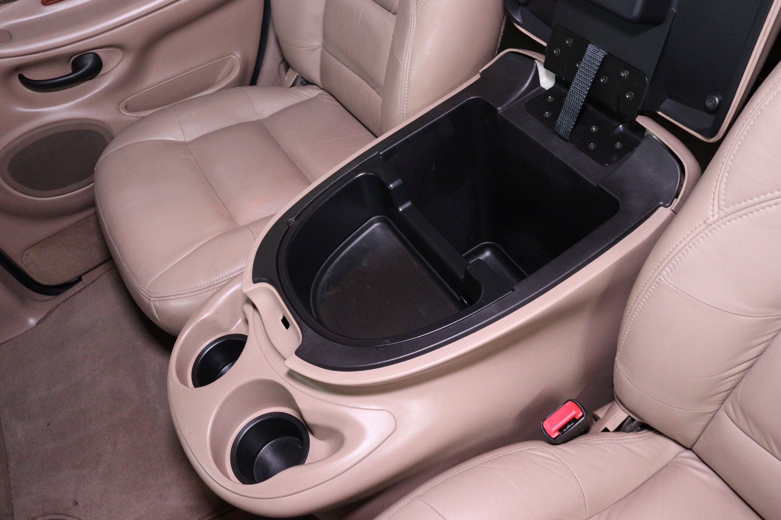 1998 Lincoln Navigator 73