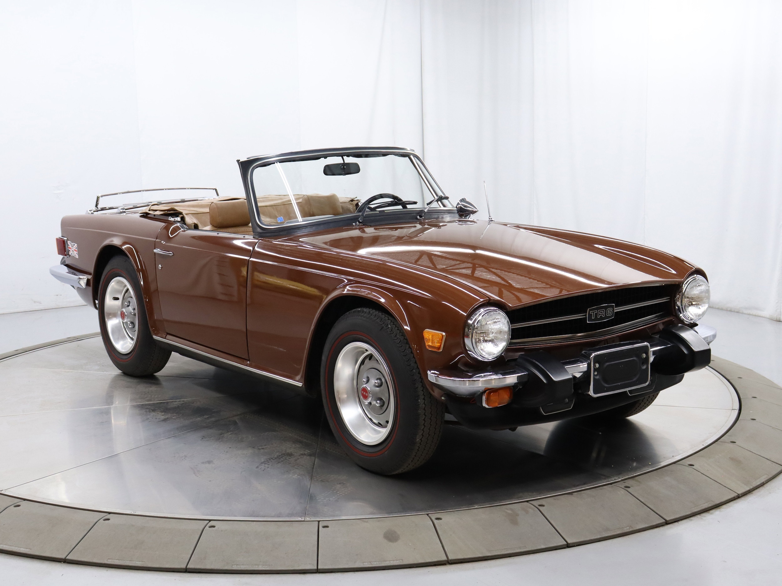 1976 Triumph TR6 22