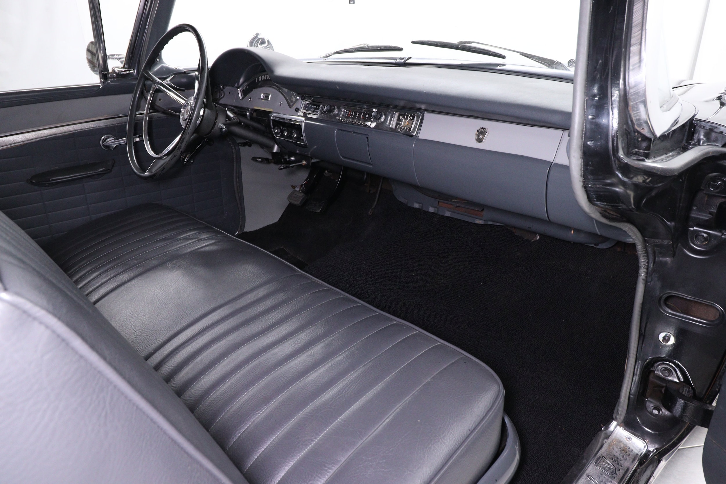 1957 Ford Fairlane 17