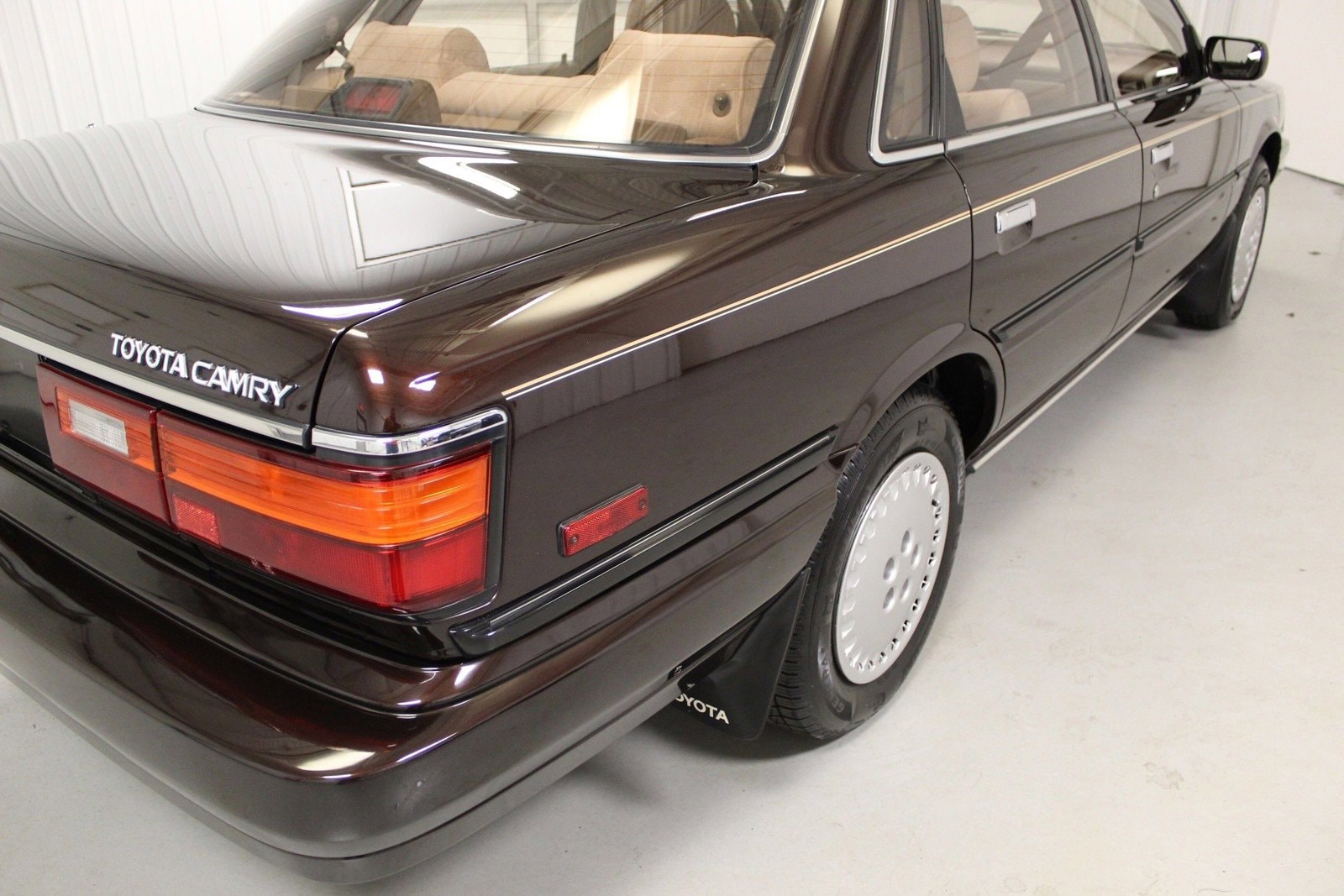 1989 Toyota Camry 38