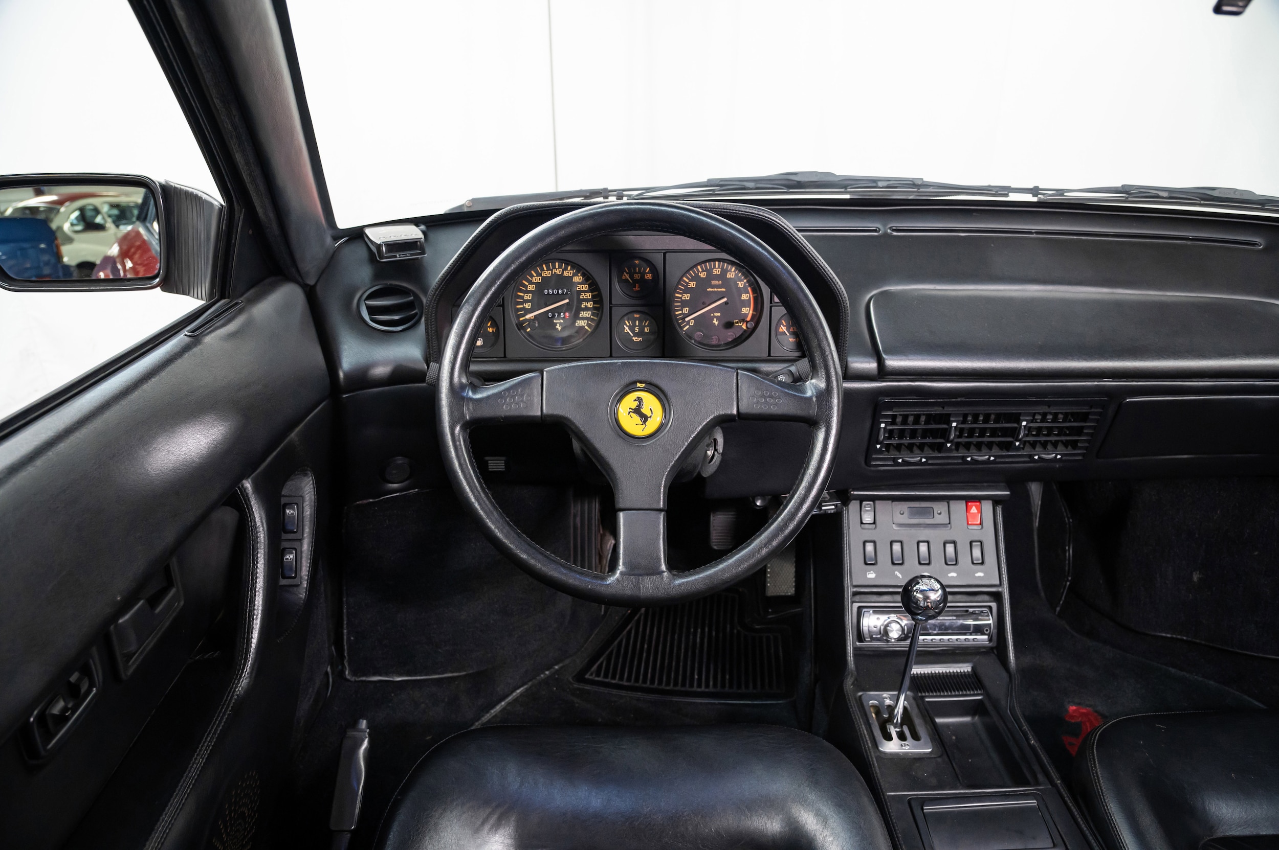 1991 Ferrari Mondial 124