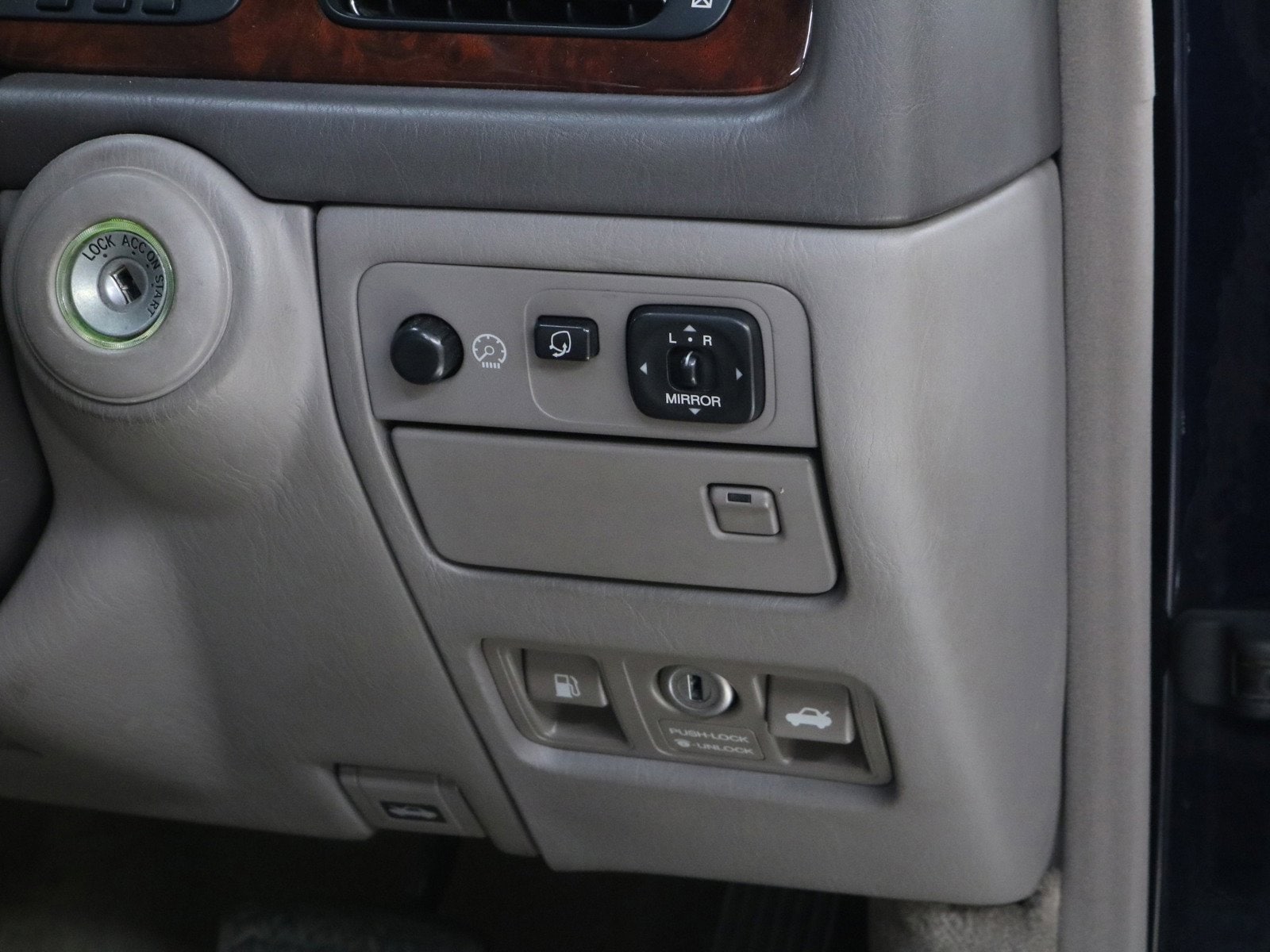 1997 Toyota Century 46
