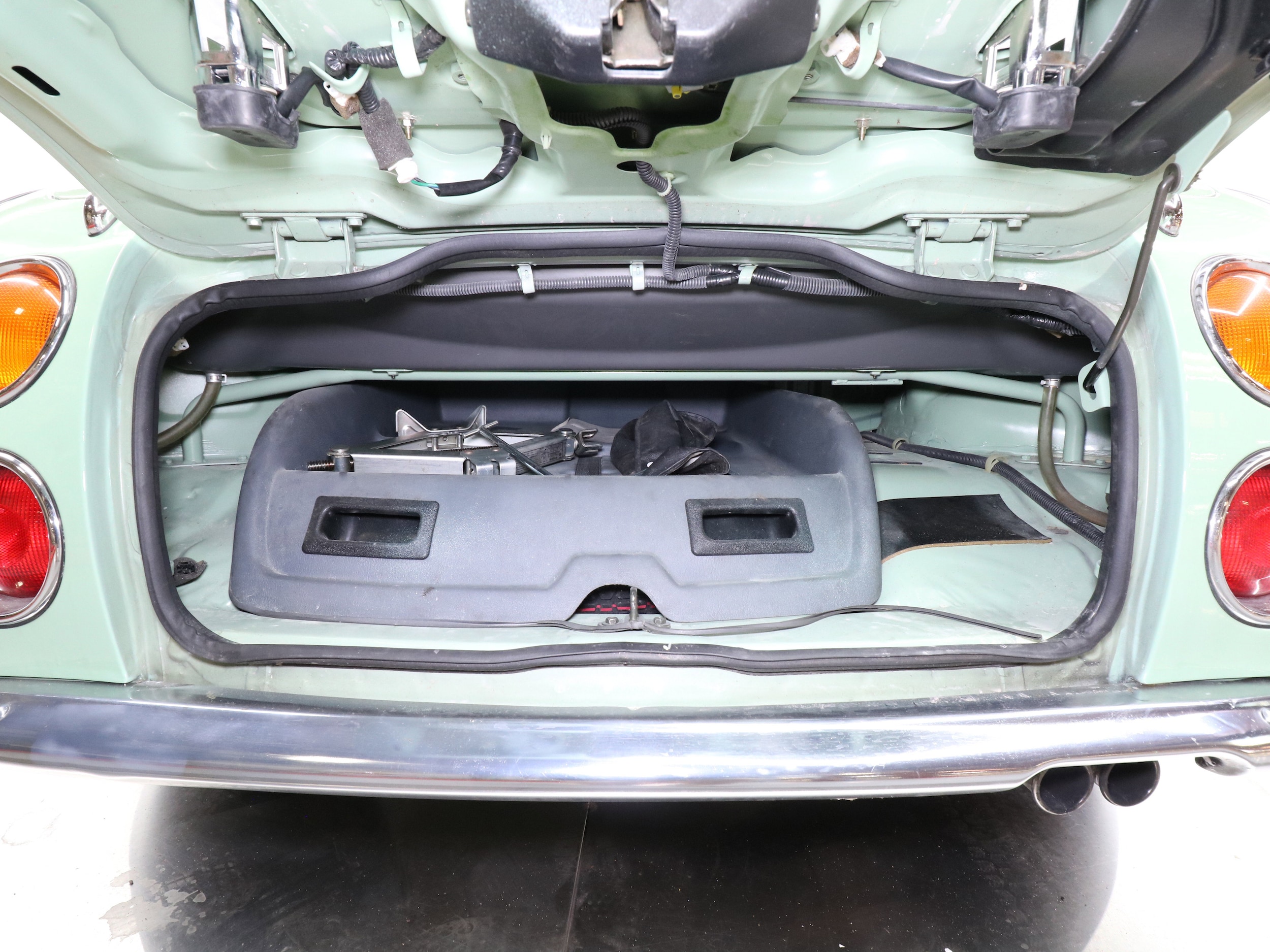 1991 Nissan Figaro 27
