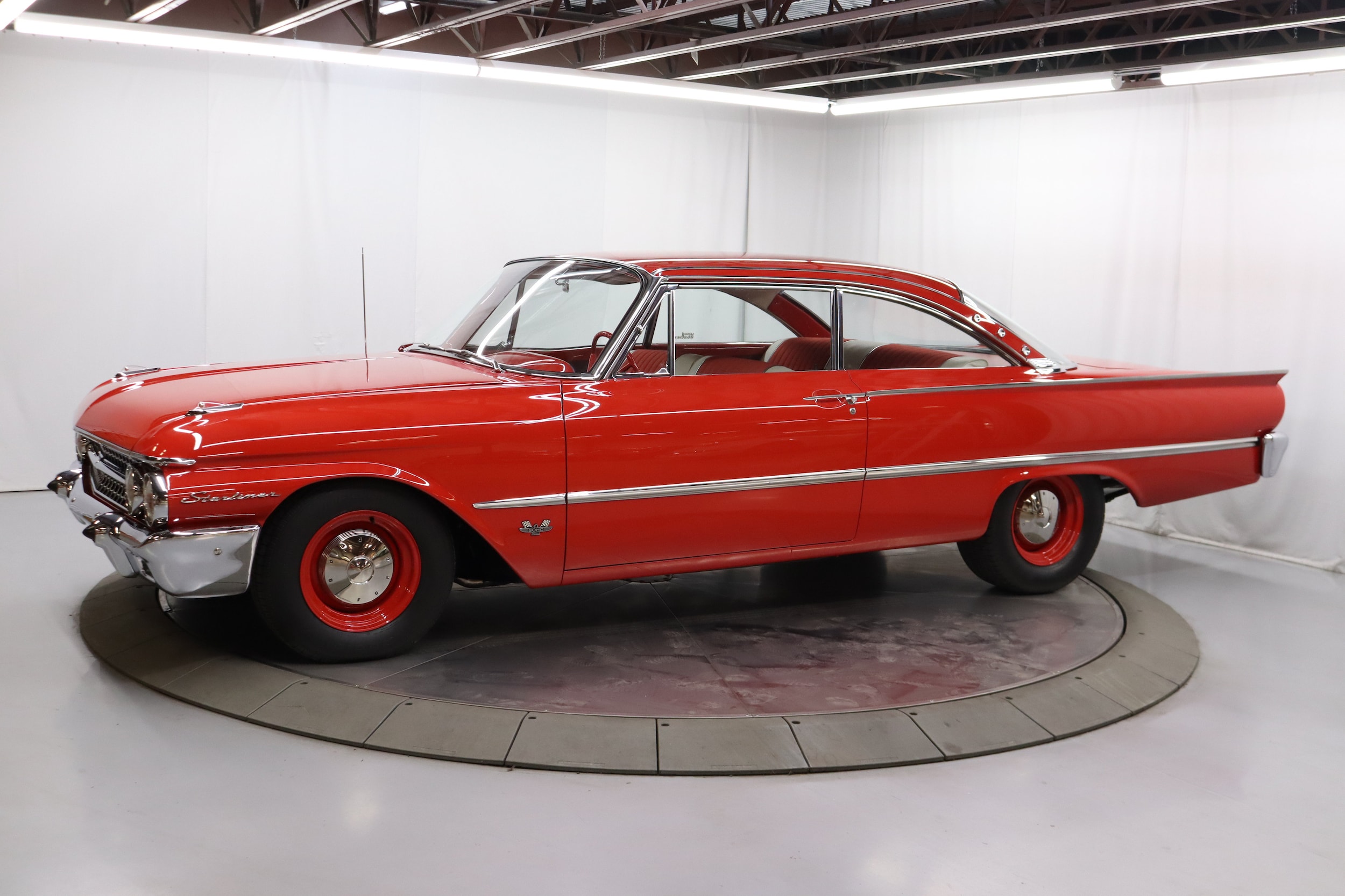 1961 Ford Galaxie 7