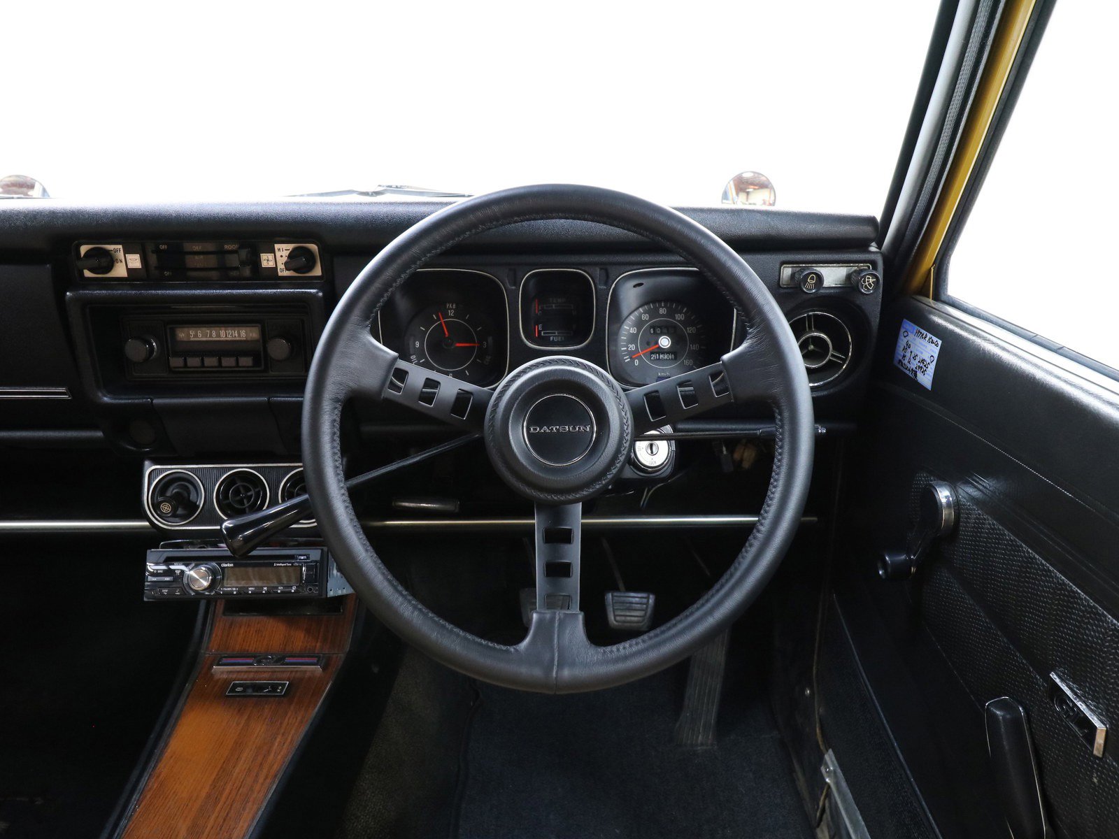 1971 Datsun Bluebird 13