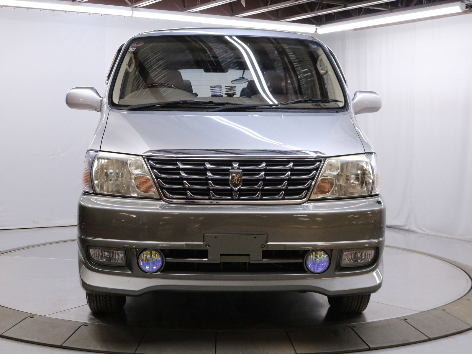 1999 Toyota Grand Hiace 3