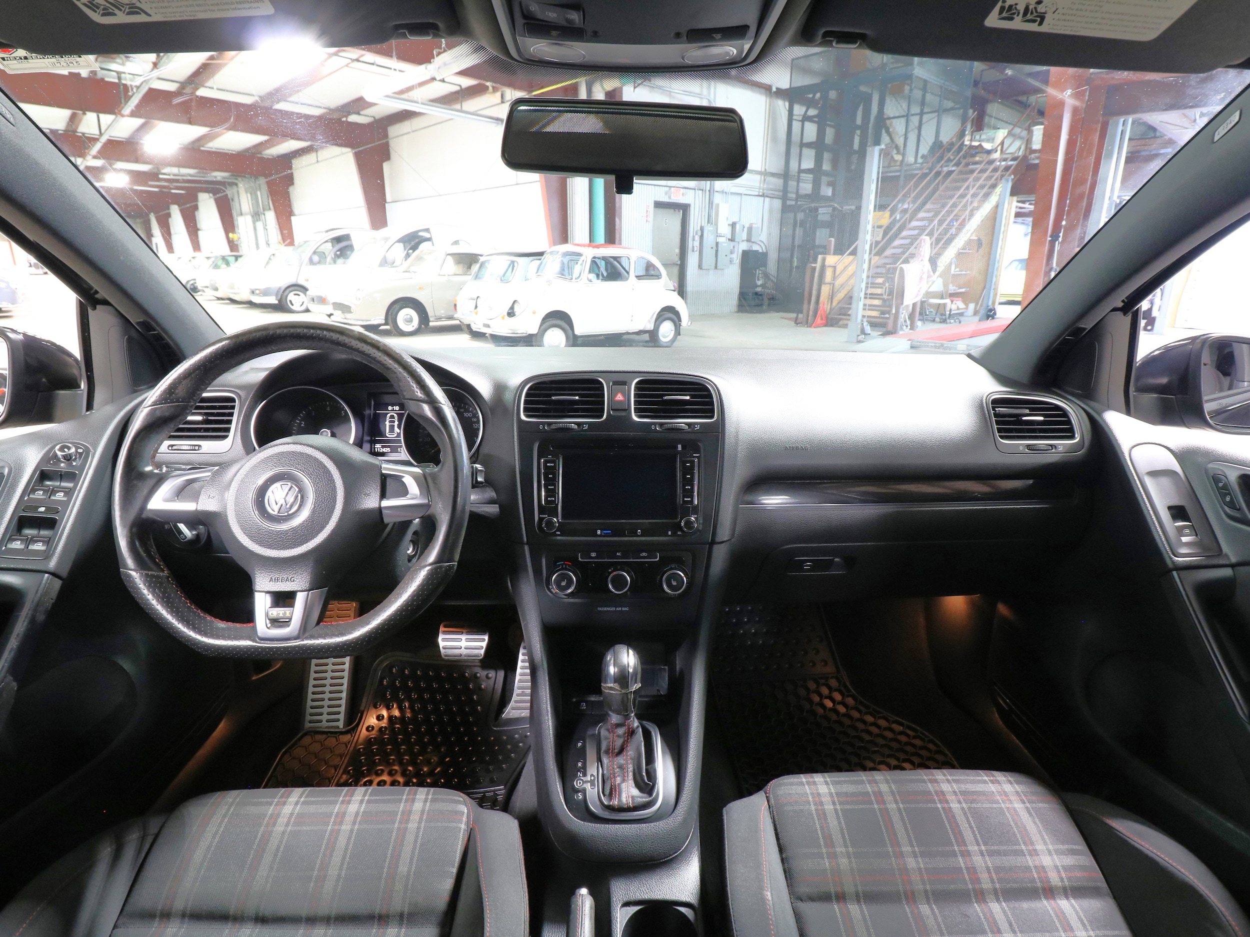 2012 Volkswagen GTI 10