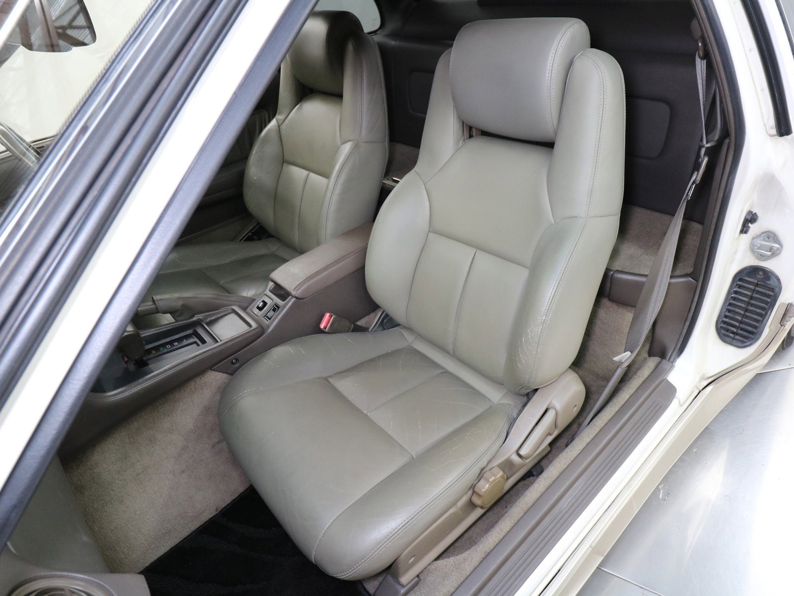 1989 Toyota Soarer 18