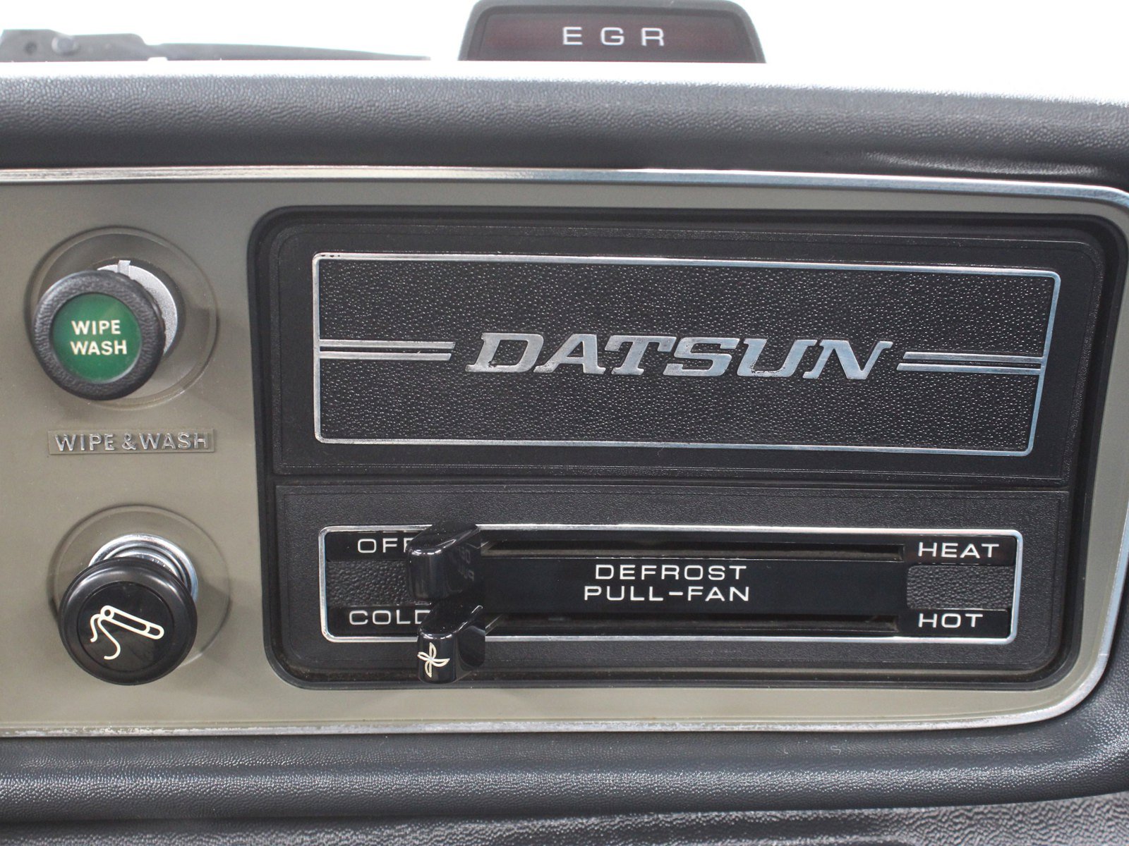 1975 Datsun 620 26