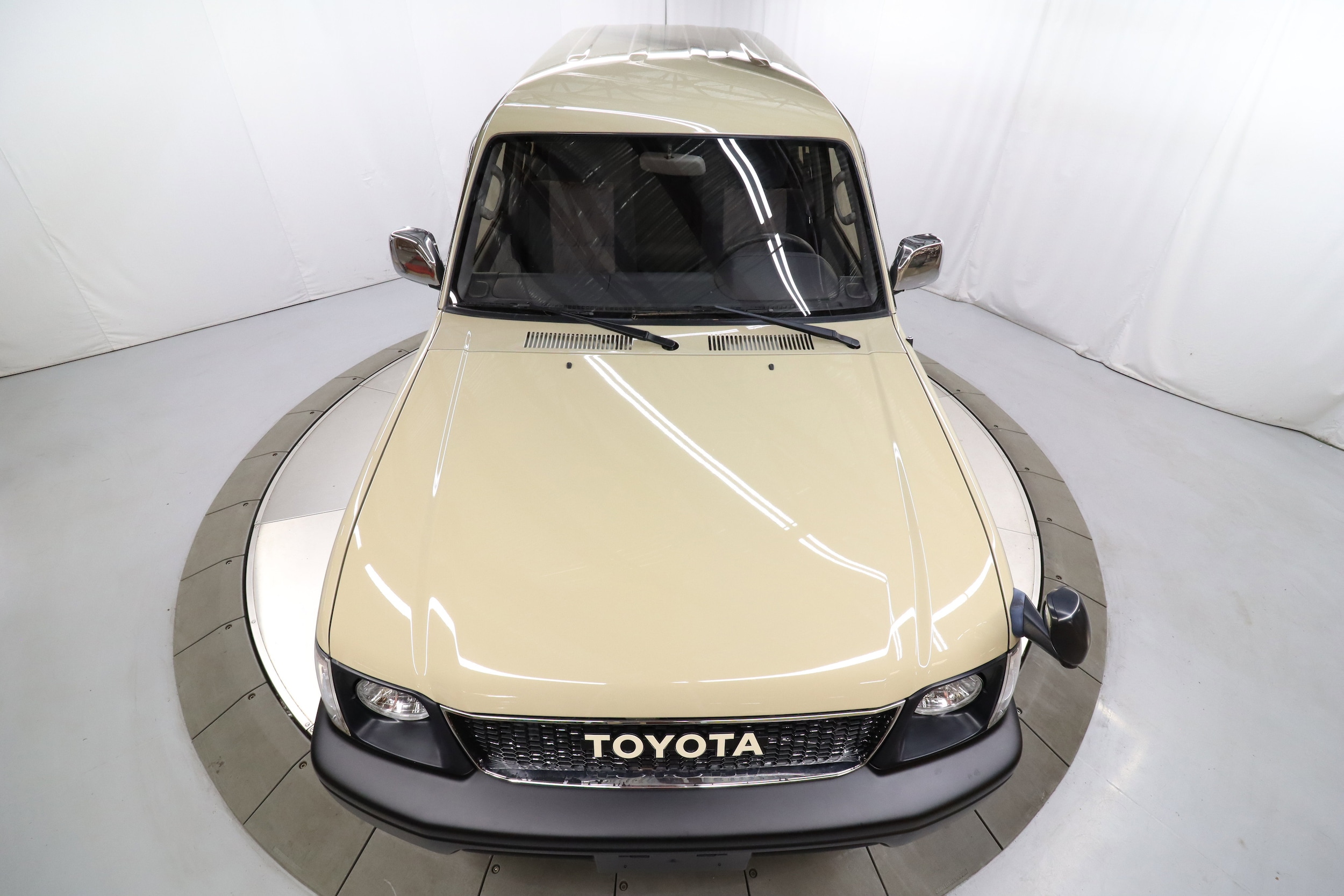 1999 Toyota Land Cruiser Prado 48