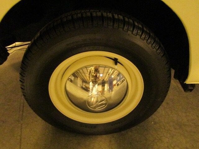 1967 Volkswagen Bus 37