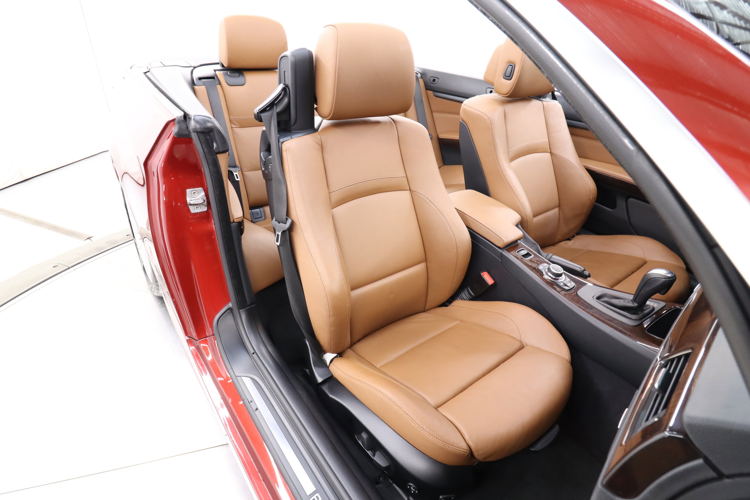 2011 BMW 3 Series 26