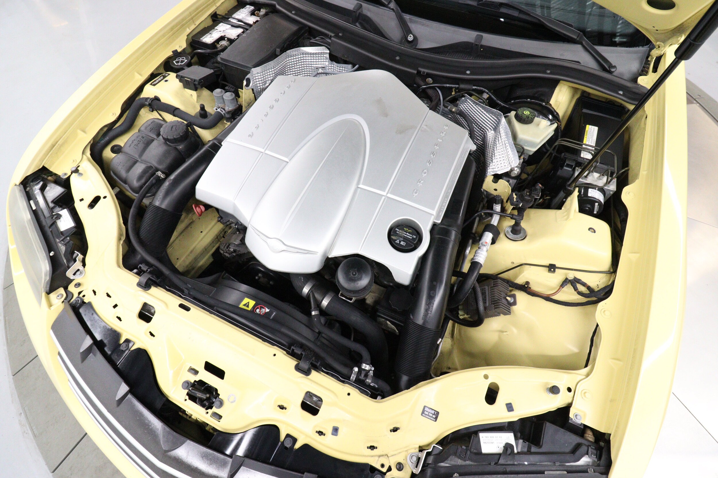 2005 Chrysler Crossfire 33