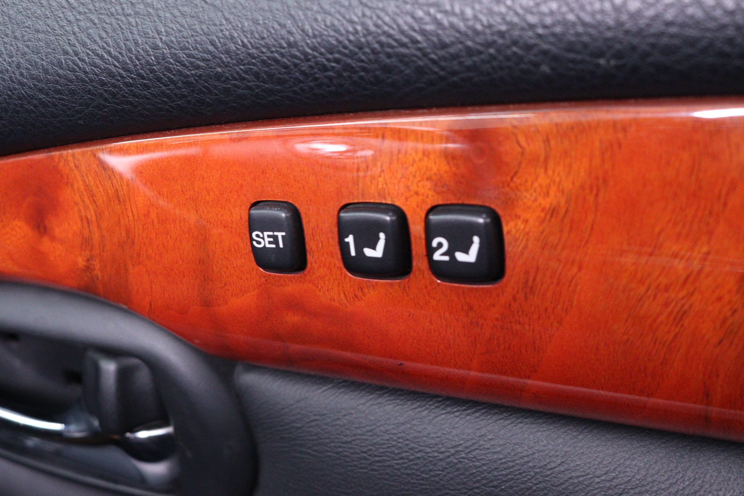 2001 Toyota Soarer 430 SCV 66