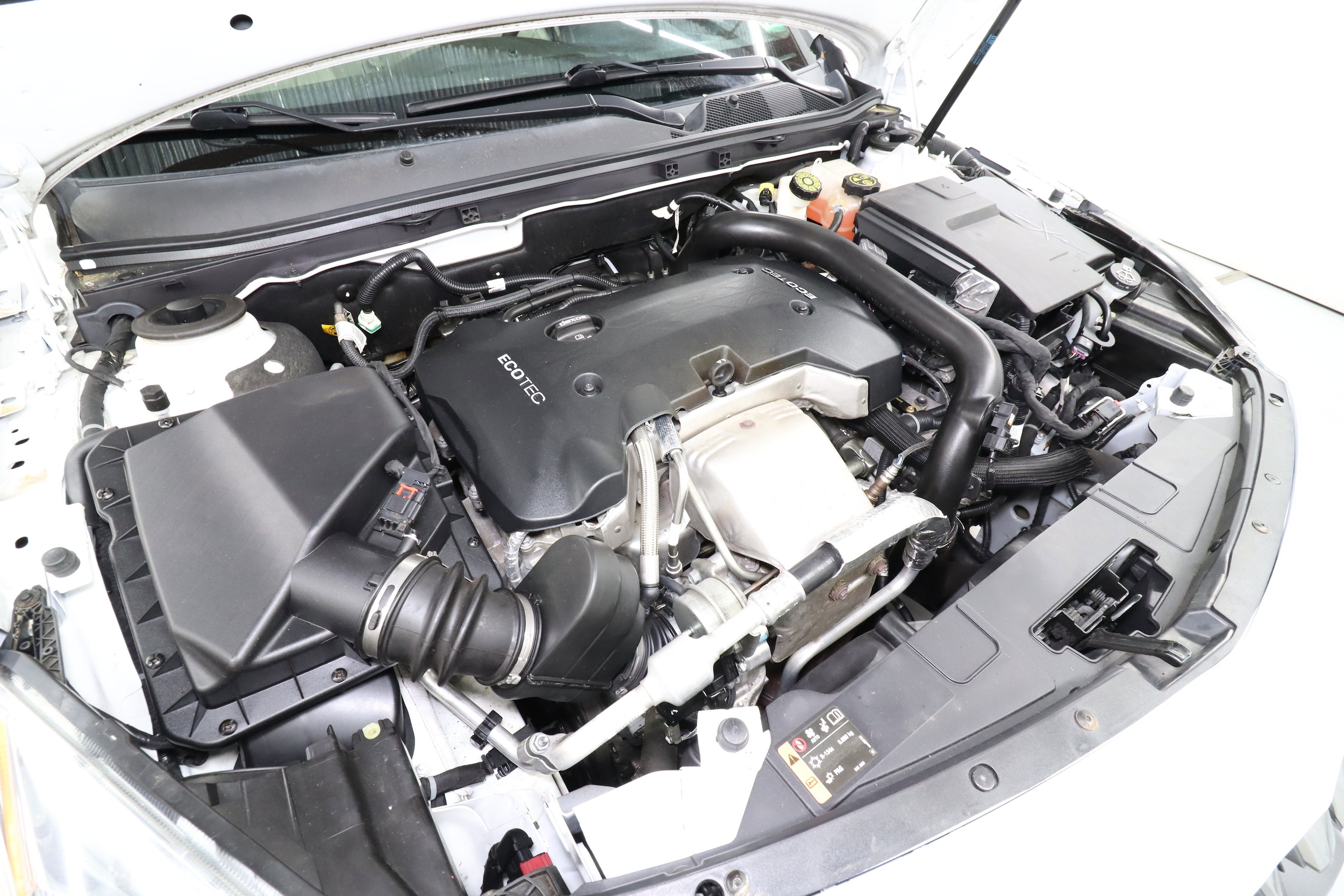 2017 Buick Regal 24