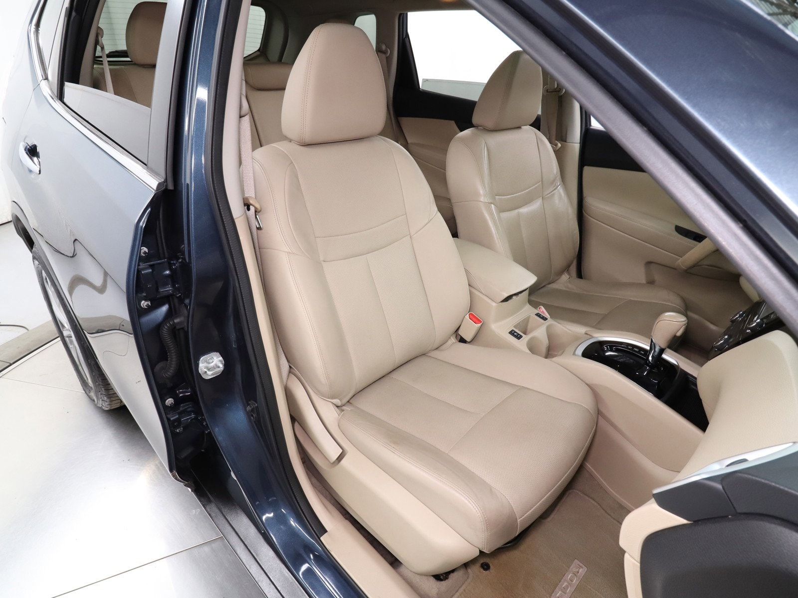 2014 Nissan Rogue 17