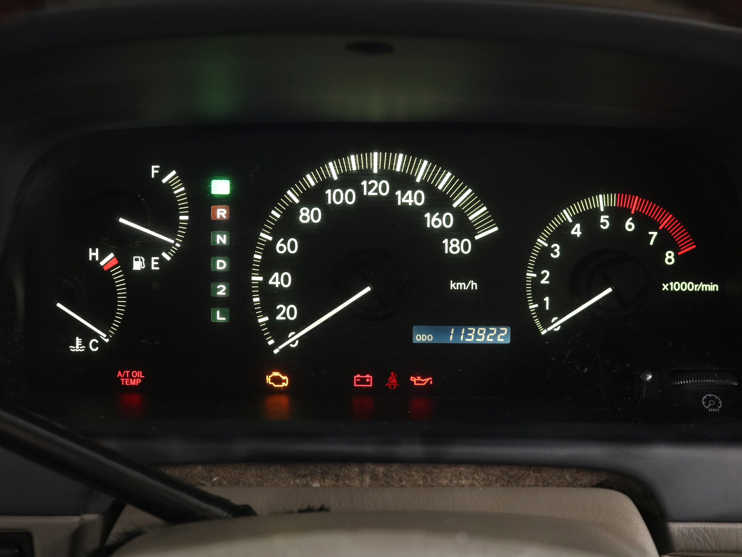 2000 Toyota Grand Hiace 11
