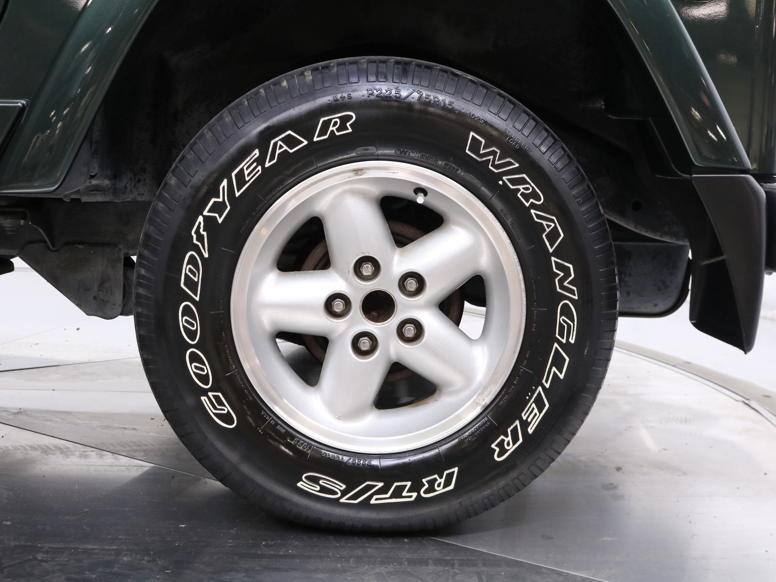 1999 Jeep Wrangler 31