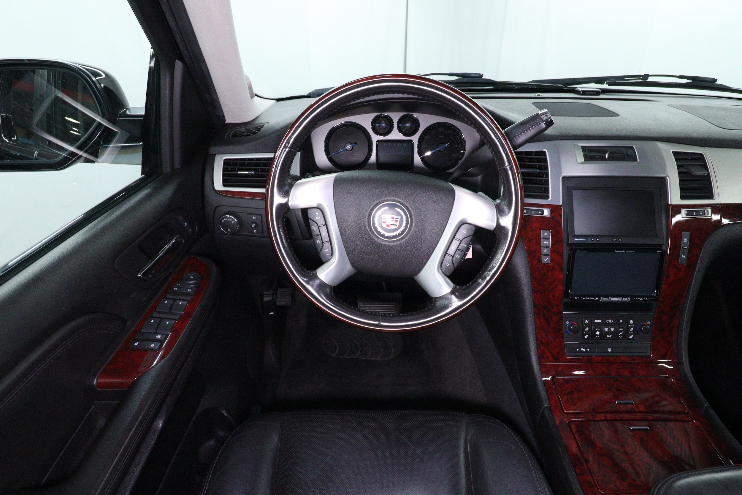 2007 Cadillac Escalade 11