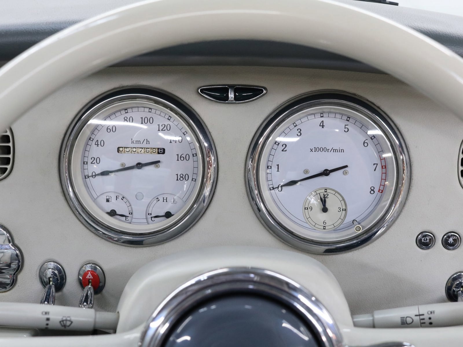 1991 Nissan Figaro 10