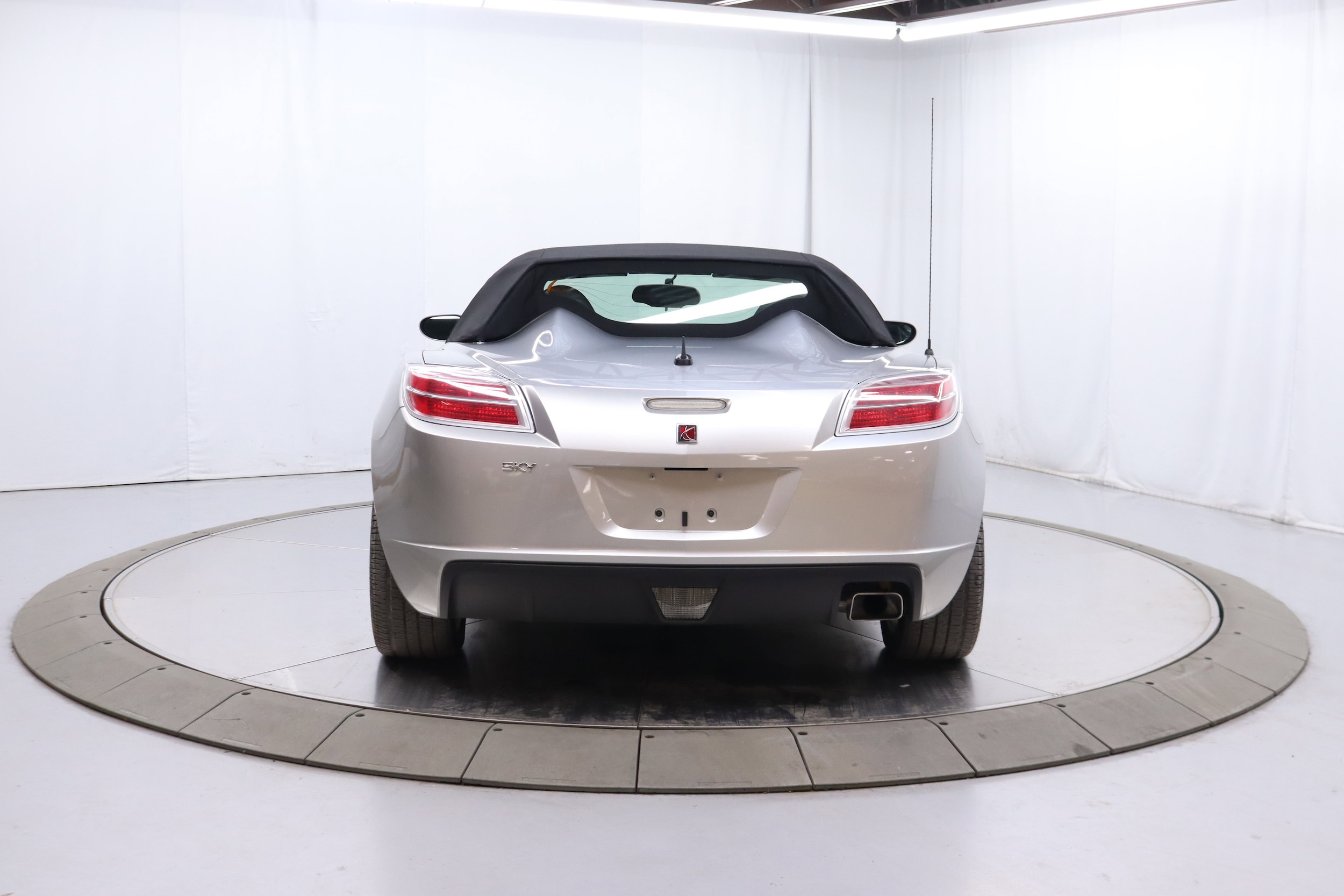 2007 Saturn Sky 8