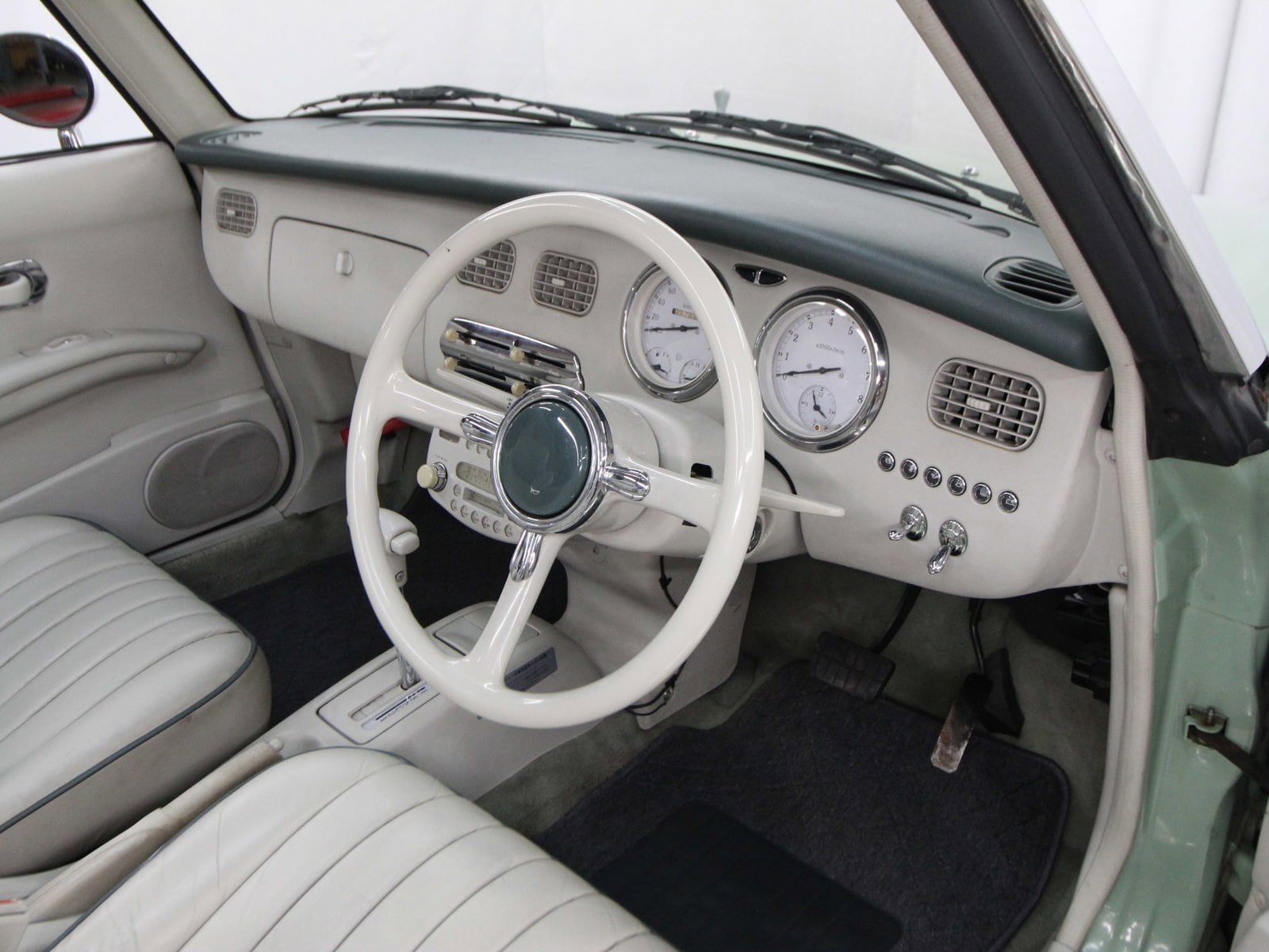 1991 Nissan Figaro 11