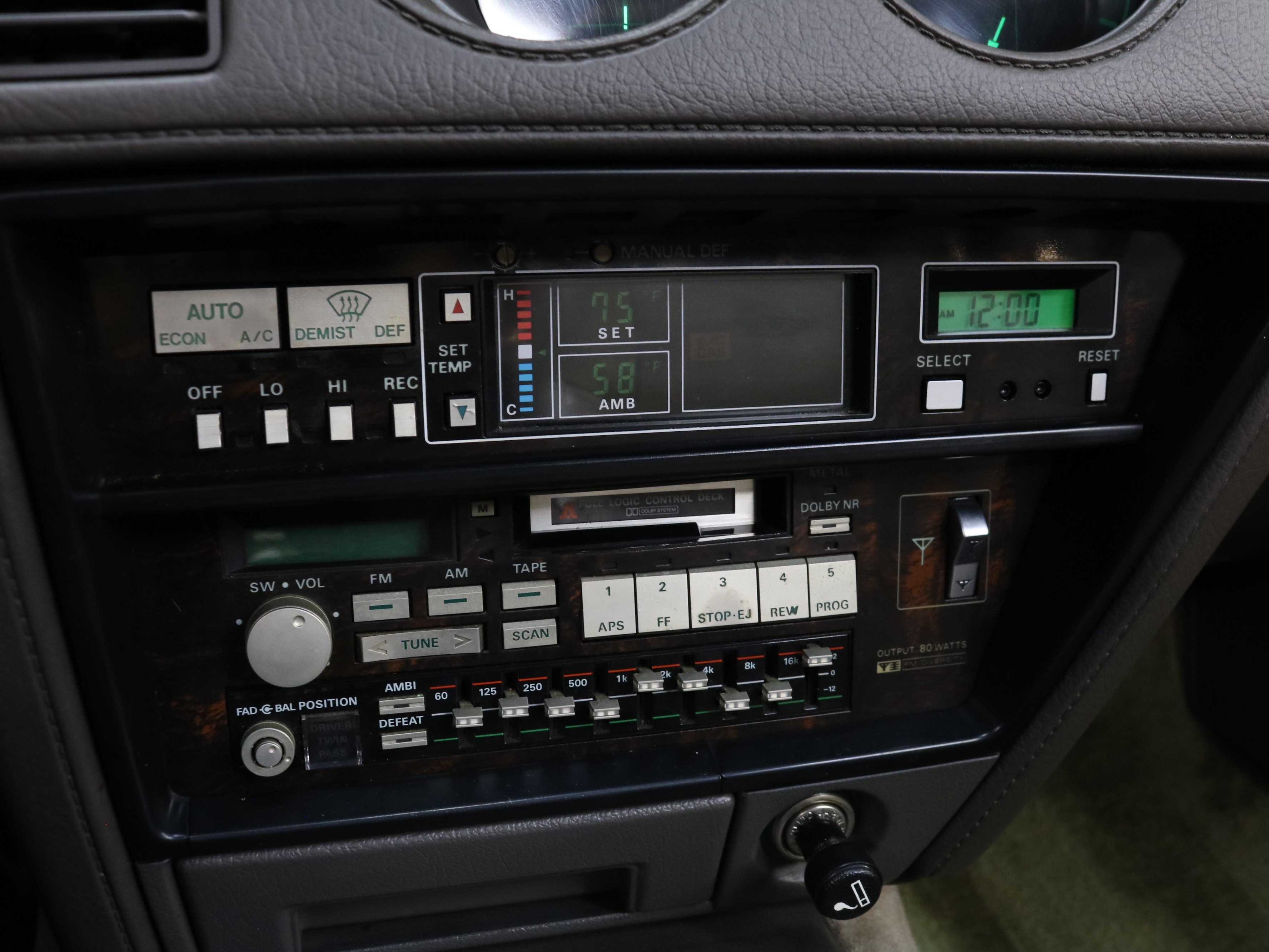 1985 Nissan 300ZX 13