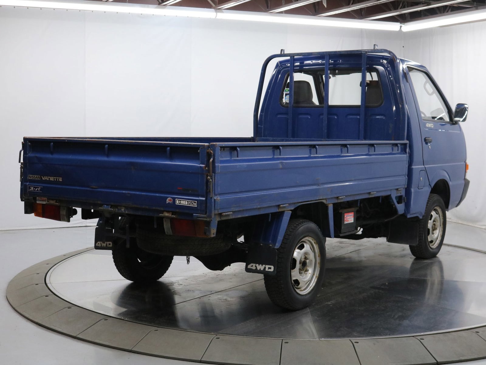 1983 Nissan Vanette 7
