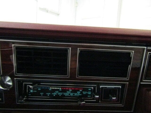 1982 Lincoln Continental 18