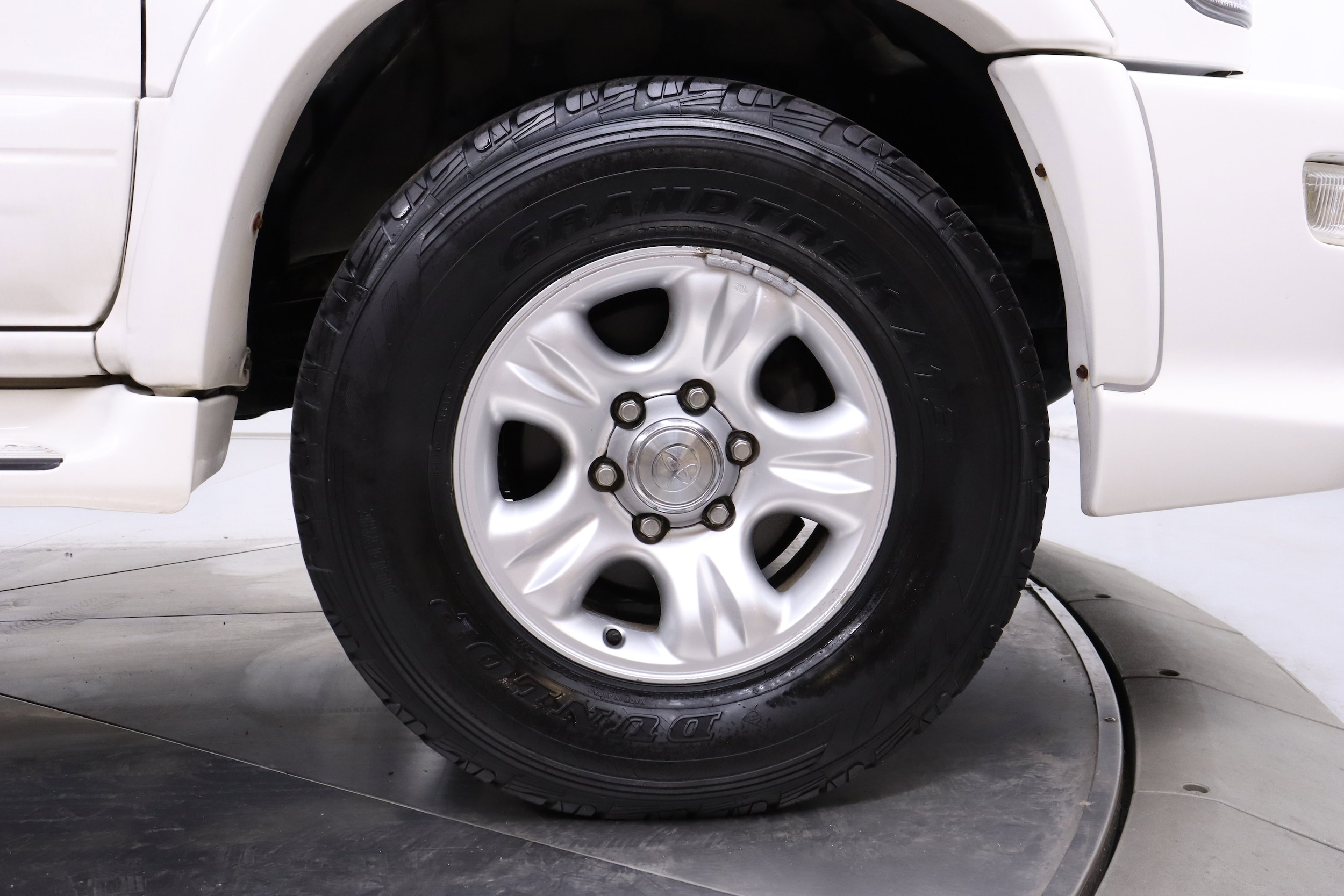 1999 Toyota Hilux 32